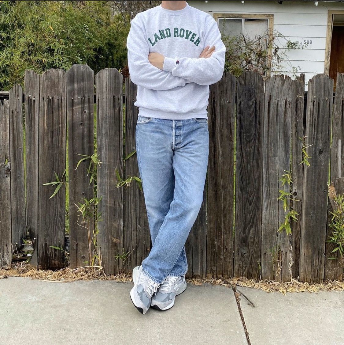 Vintage land rover crewneck hotsell