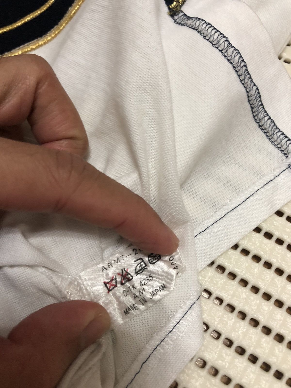 Japanese Brand Japanese Brand CARA O CRUZ Anchor Embroidery Design Size US M / EU 48-50 / 2 - 11 Thumbnail