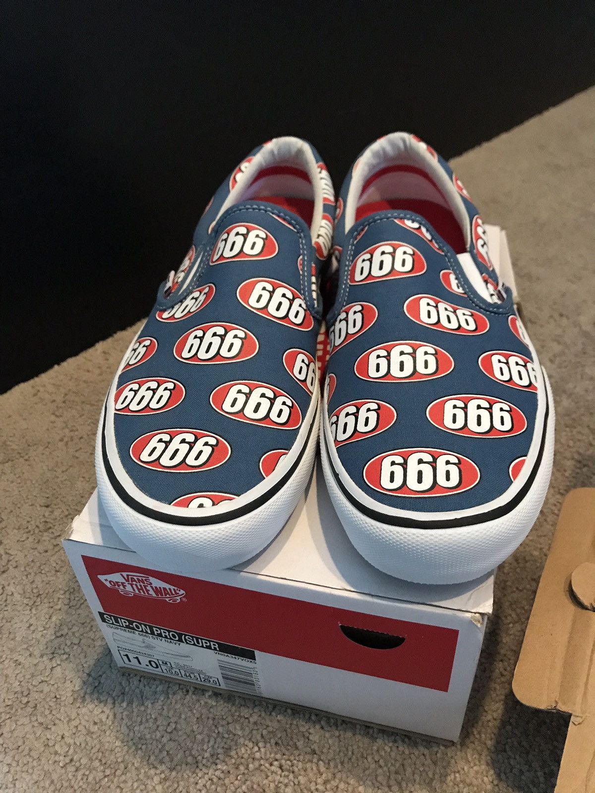 Vans supreme hot sale 666