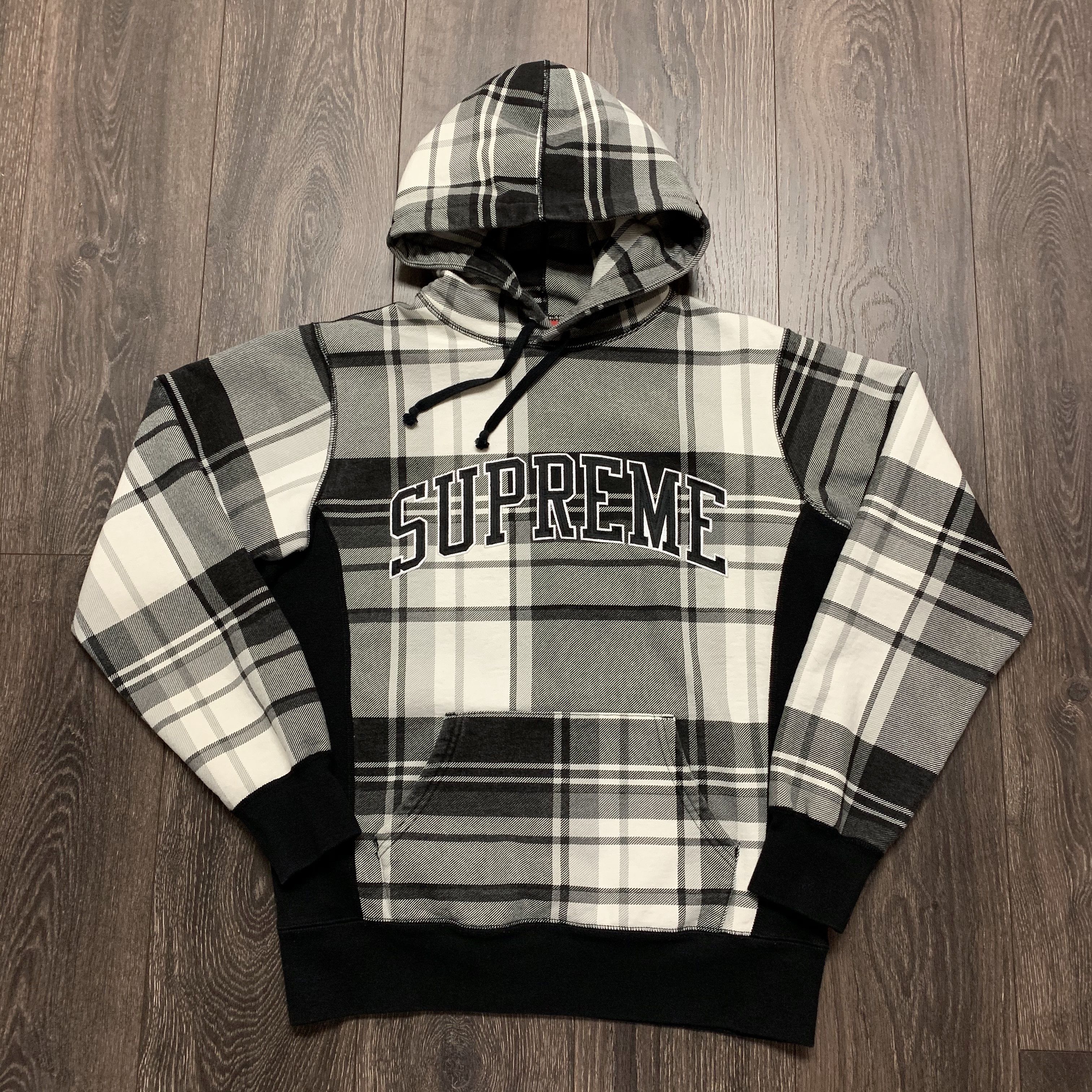 Supreme Supreme Arc Logo Plaid Sweatshirt Hoodie White / Black FW14 |  Grailed