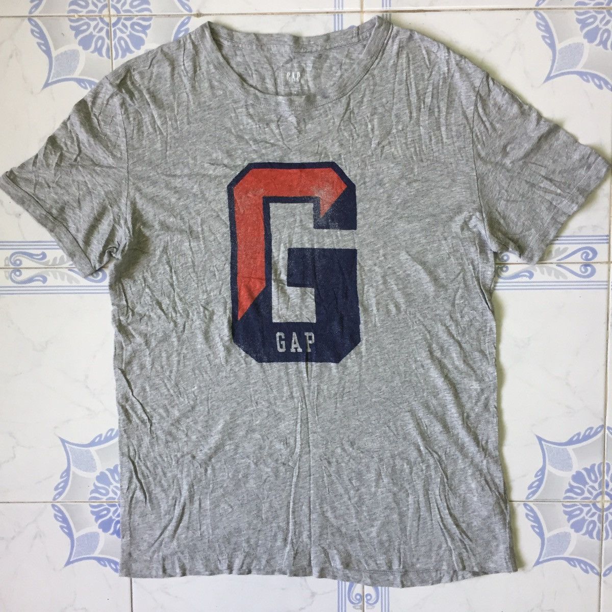 Gap Gap Big G Short Sleeve Tshirt Size US S / EU 44-46 / 1 - 1 Thumbnail