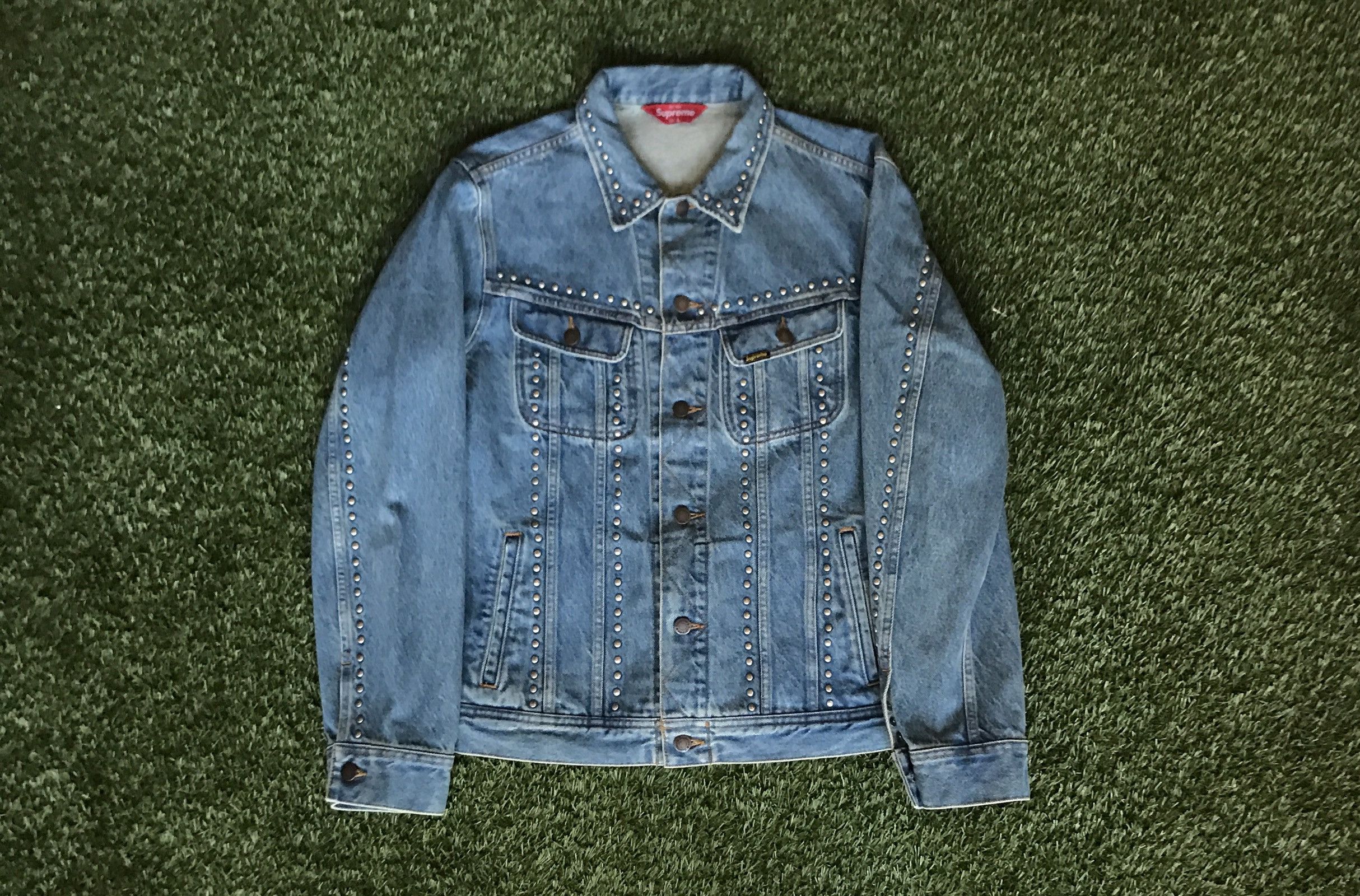 Supreme studded outlet denim jacket