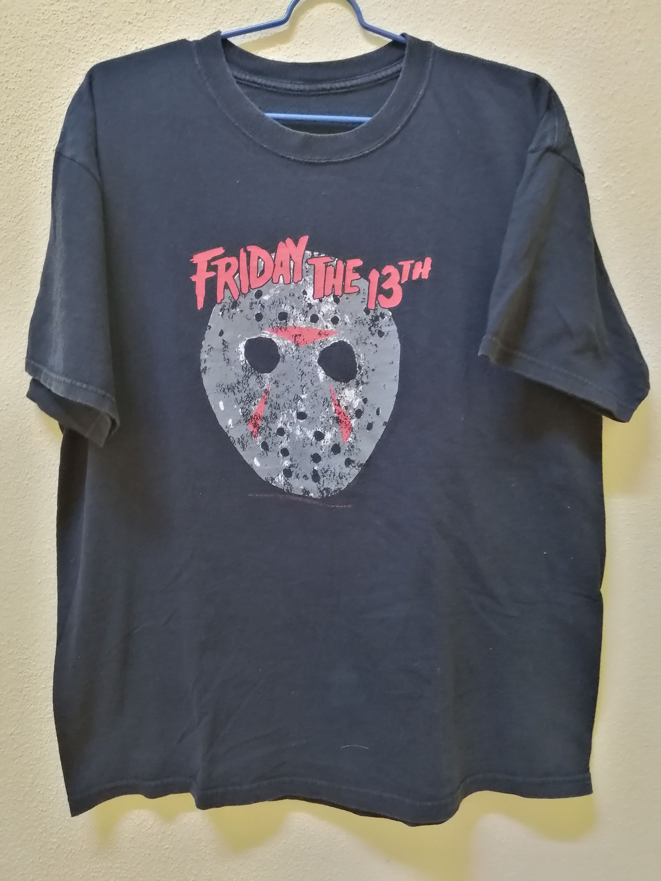 Vintage vintage Horror Friday The 13th Tshirt Size US L / EU 52-54 / 3 - 4 Thumbnail