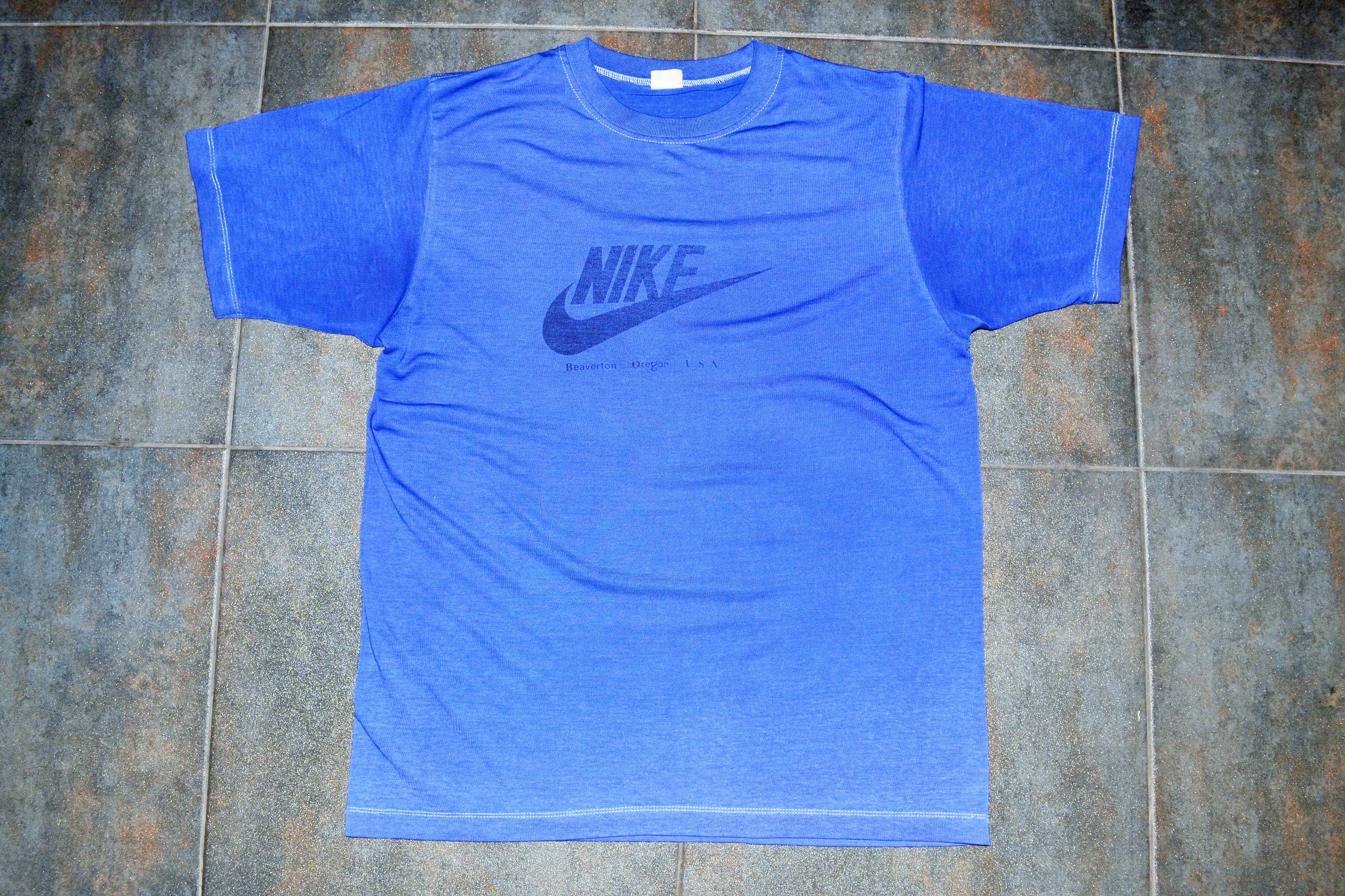 Nike × Vintage 80s Vintage Nike Big Logo Swoosh Garment Dyed T-Shirt Tee Size US XL / EU 56 / 4 - 4 Thumbnail