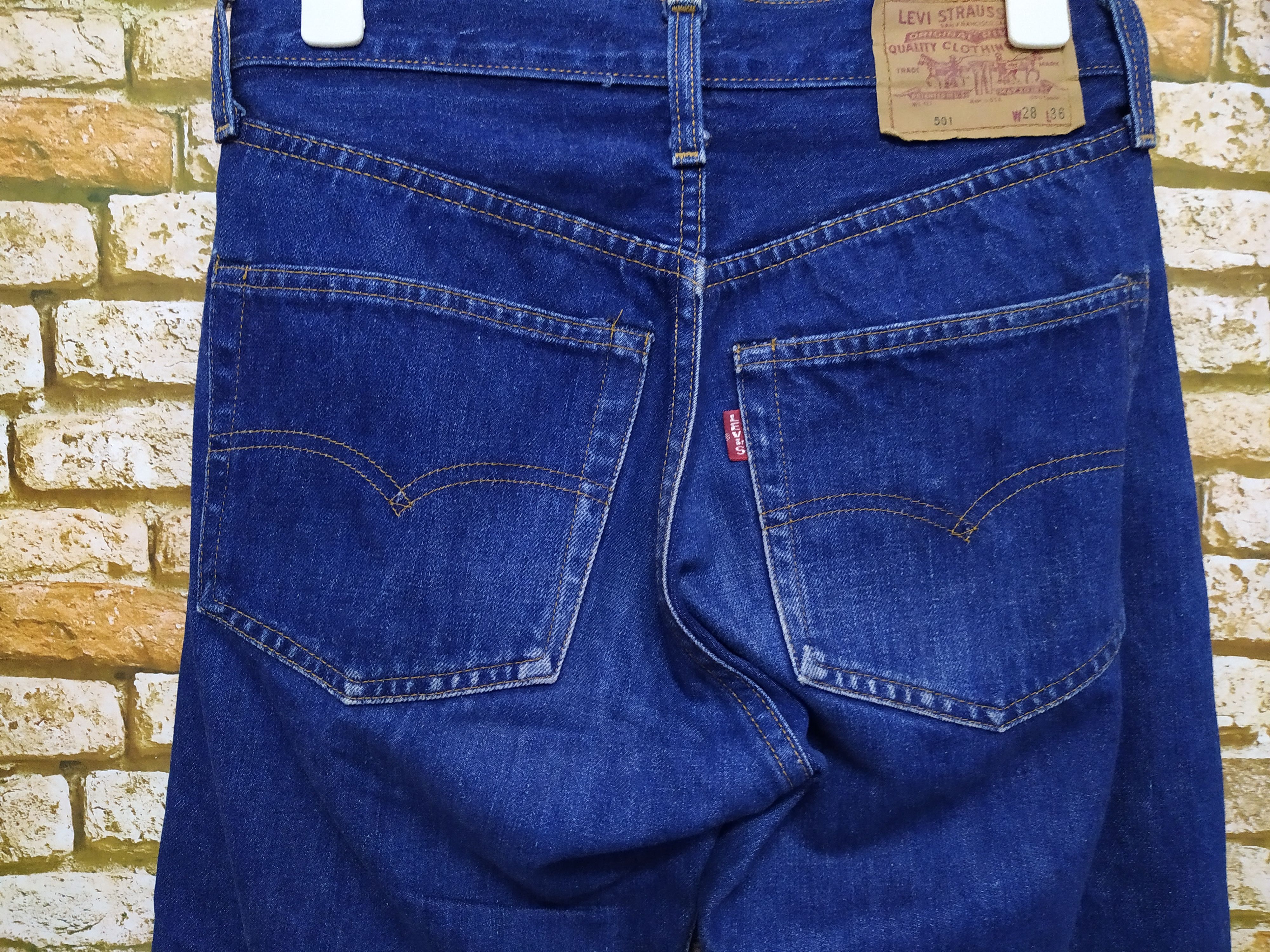 Levi's 90s LEVIS 501 BIG E SELVEDGE DENIM 555 ANNIVERSARY (B255) Size US 27 - 4 Thumbnail