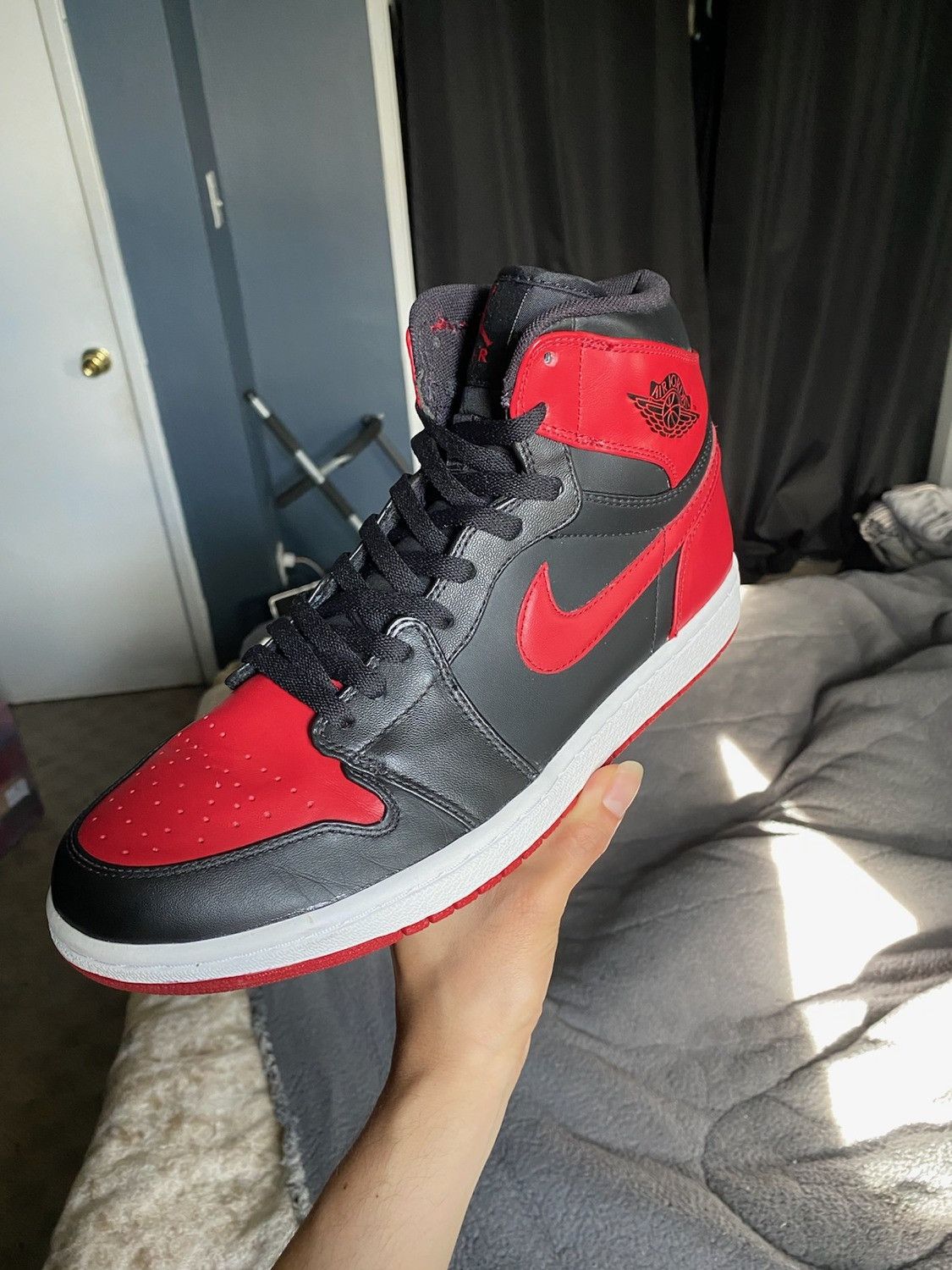 Jordan Brand Air jordan 1 Bred Size US 11 / EU 44 - 3 Thumbnail