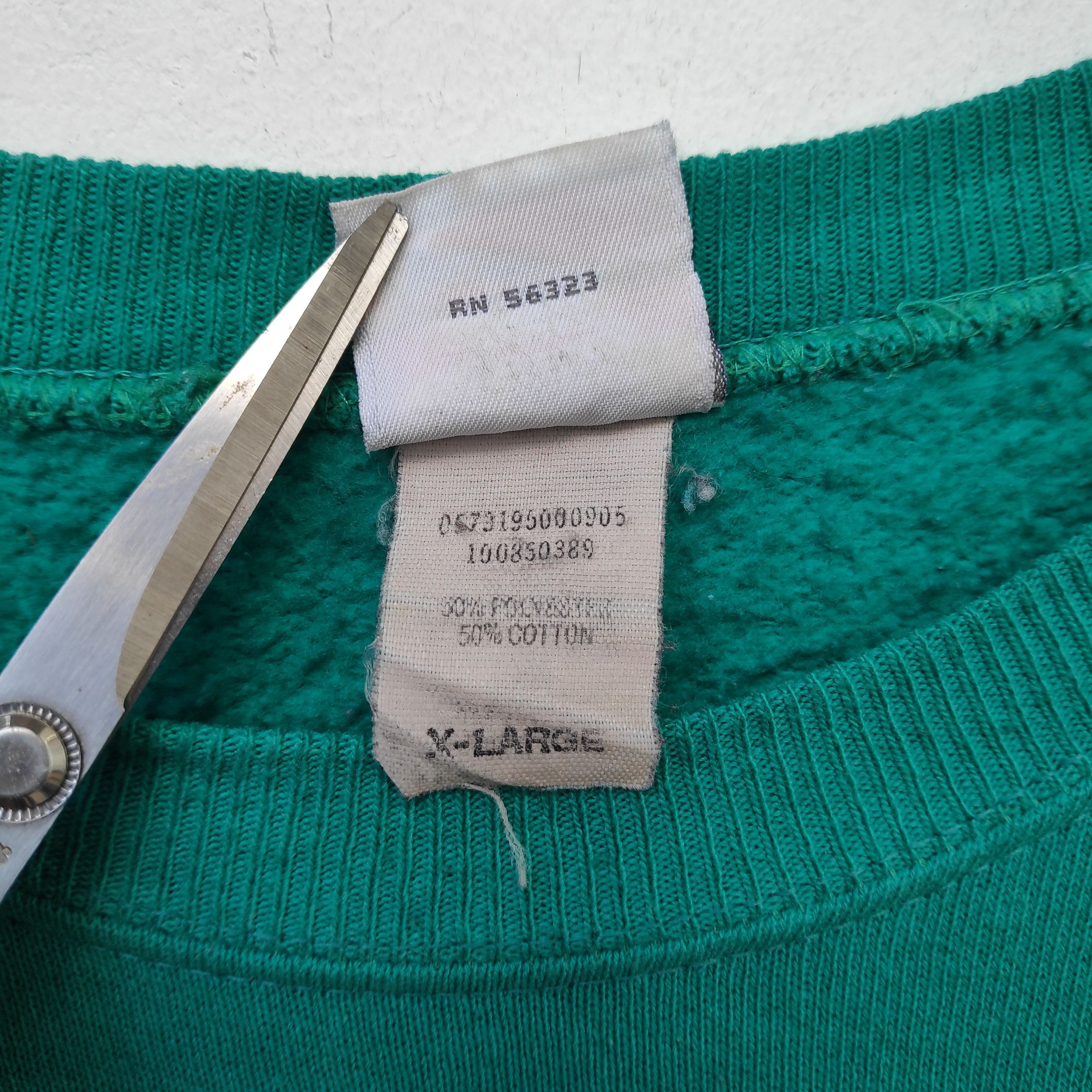 Nike Vintage Nike Sweatshirt Large Green Dope 90s Streetwear Size US L / EU 52-54 / 3 - 4 Thumbnail