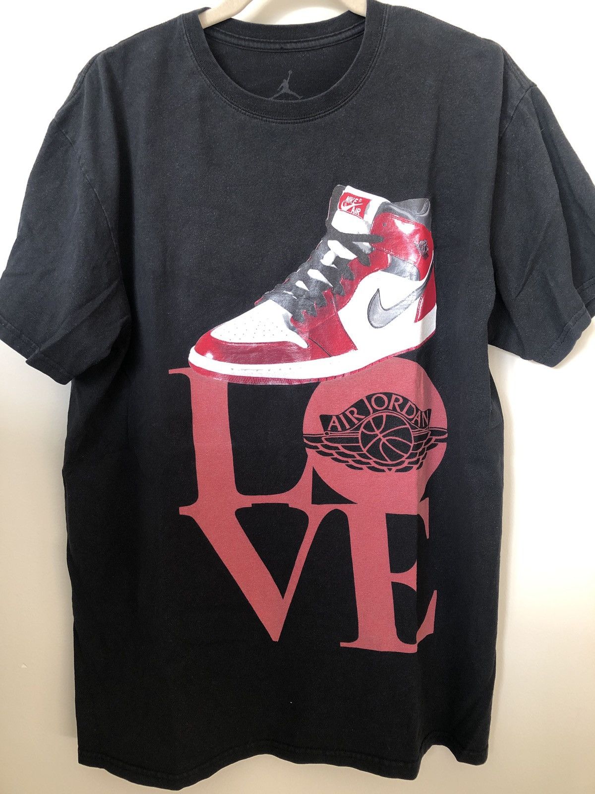 Jordan Brand Vintage Jordan 1 Chicago Love T-shirt Size US L / EU 52-54 / 3 - 1 Thumbnail