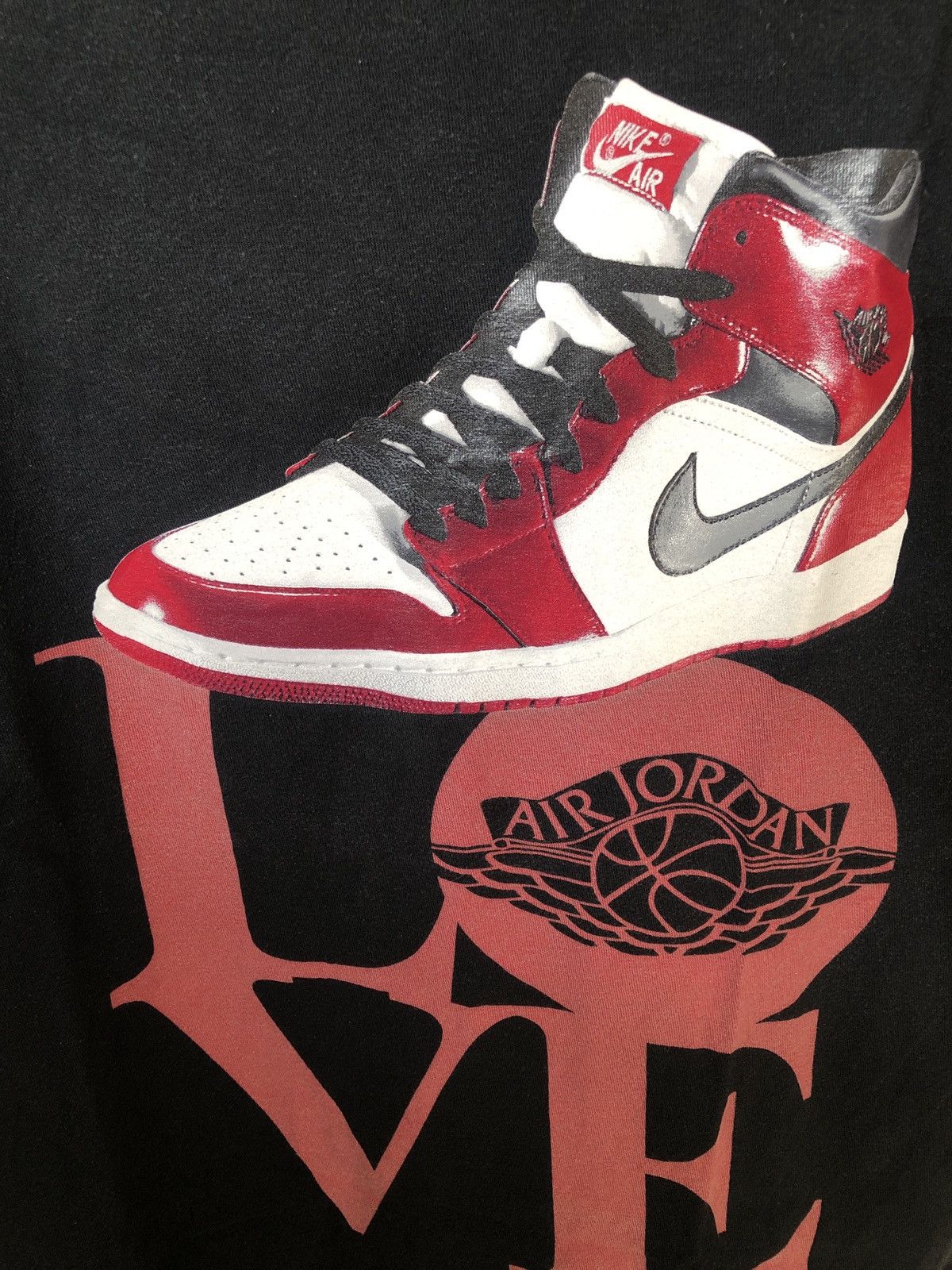 Jordan Brand Vintage Jordan 1 Chicago Love T-shirt Size US L / EU 52-54 / 3 - 5 Thumbnail