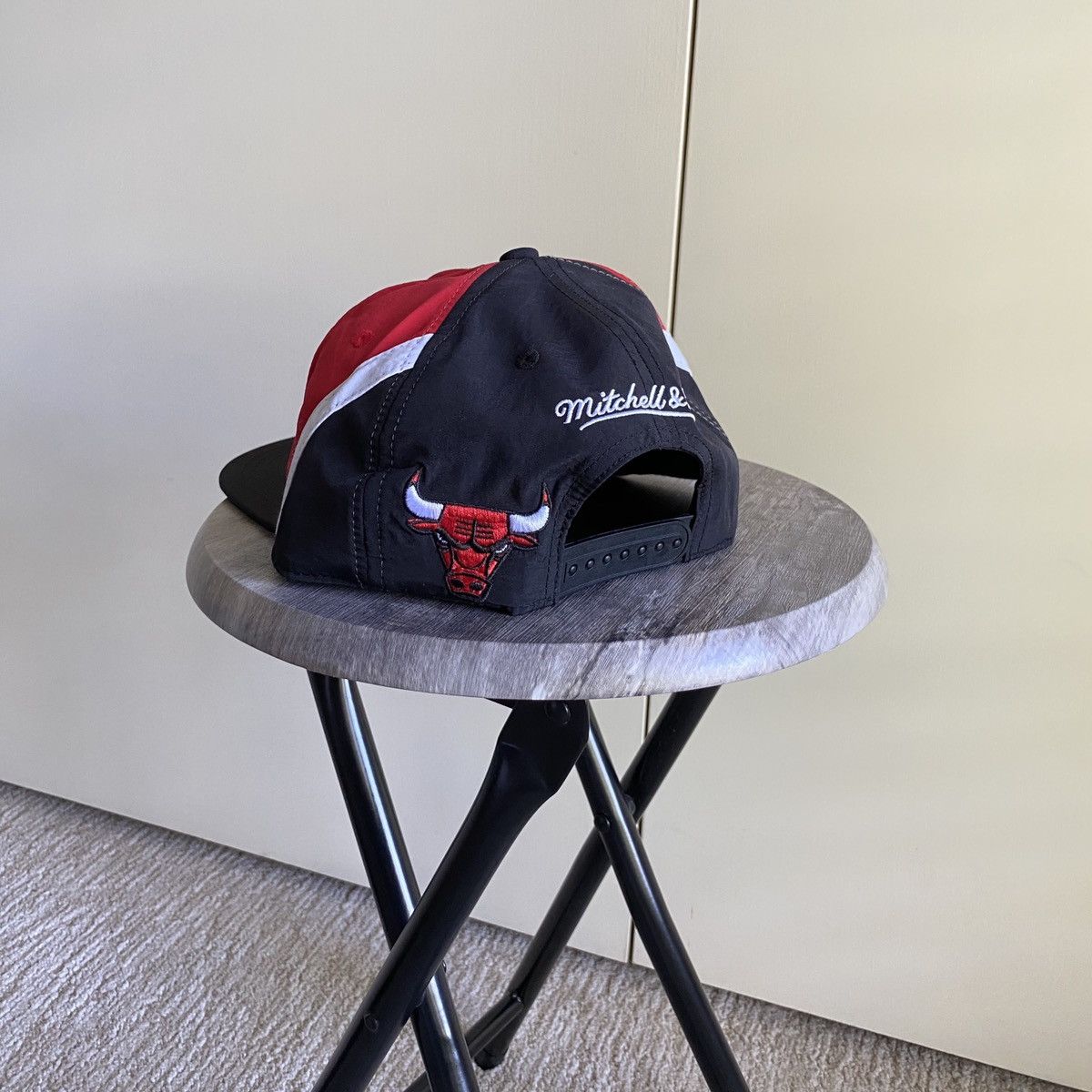 Mitchell & Ness Mitchell & Ness Chicago Bulls Nylon Snapback NBA Jordan Size ONE SIZE - 2 Thumbnail