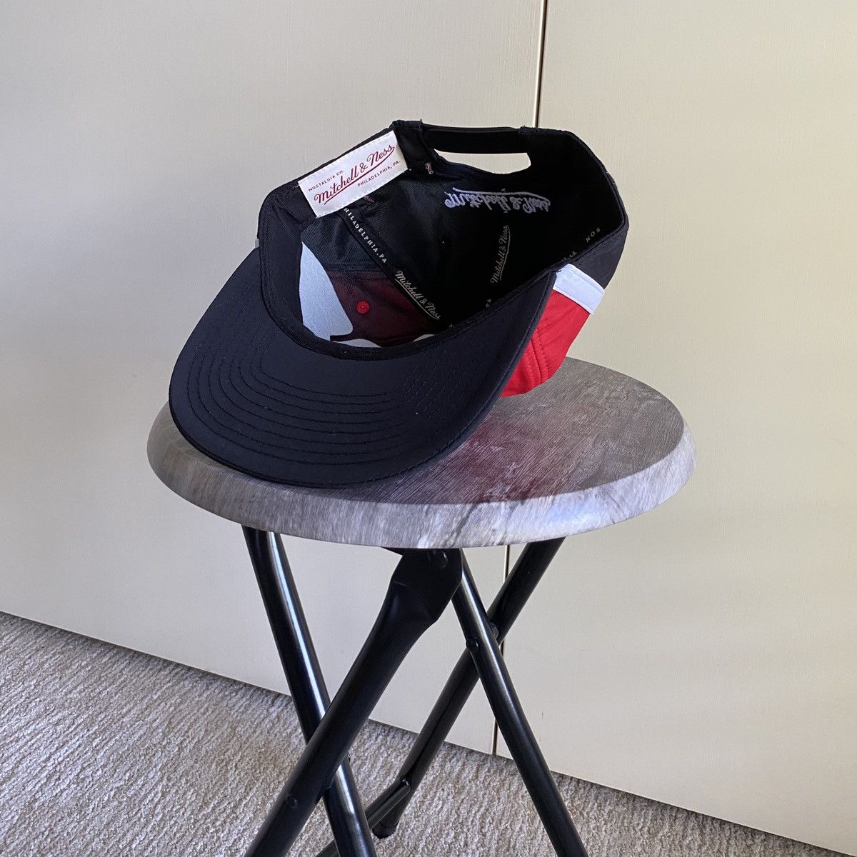 Mitchell & Ness Mitchell & Ness Chicago Bulls Nylon Snapback NBA Jordan Size ONE SIZE - 4 Thumbnail