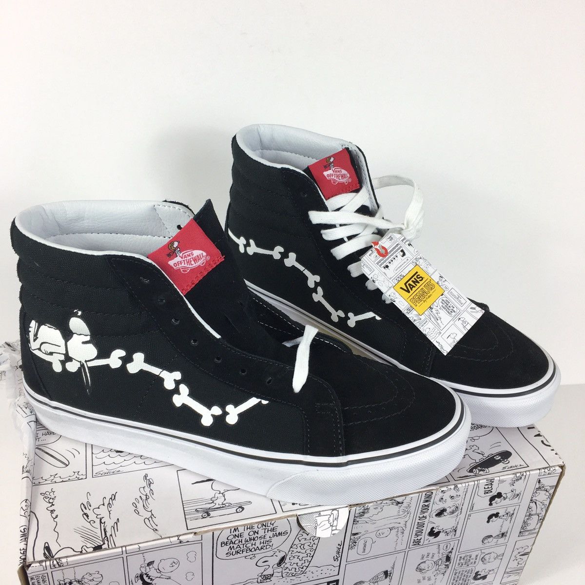 Vans x clearance peanuts sk8-hi reissue