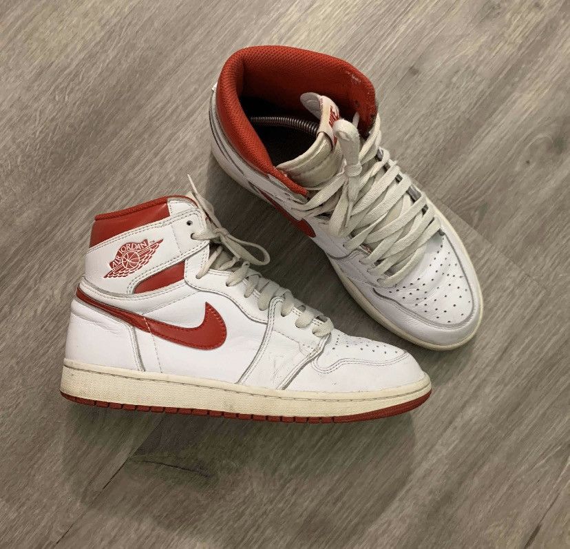 Air Jordan Retro High OG Metallic Red 2017