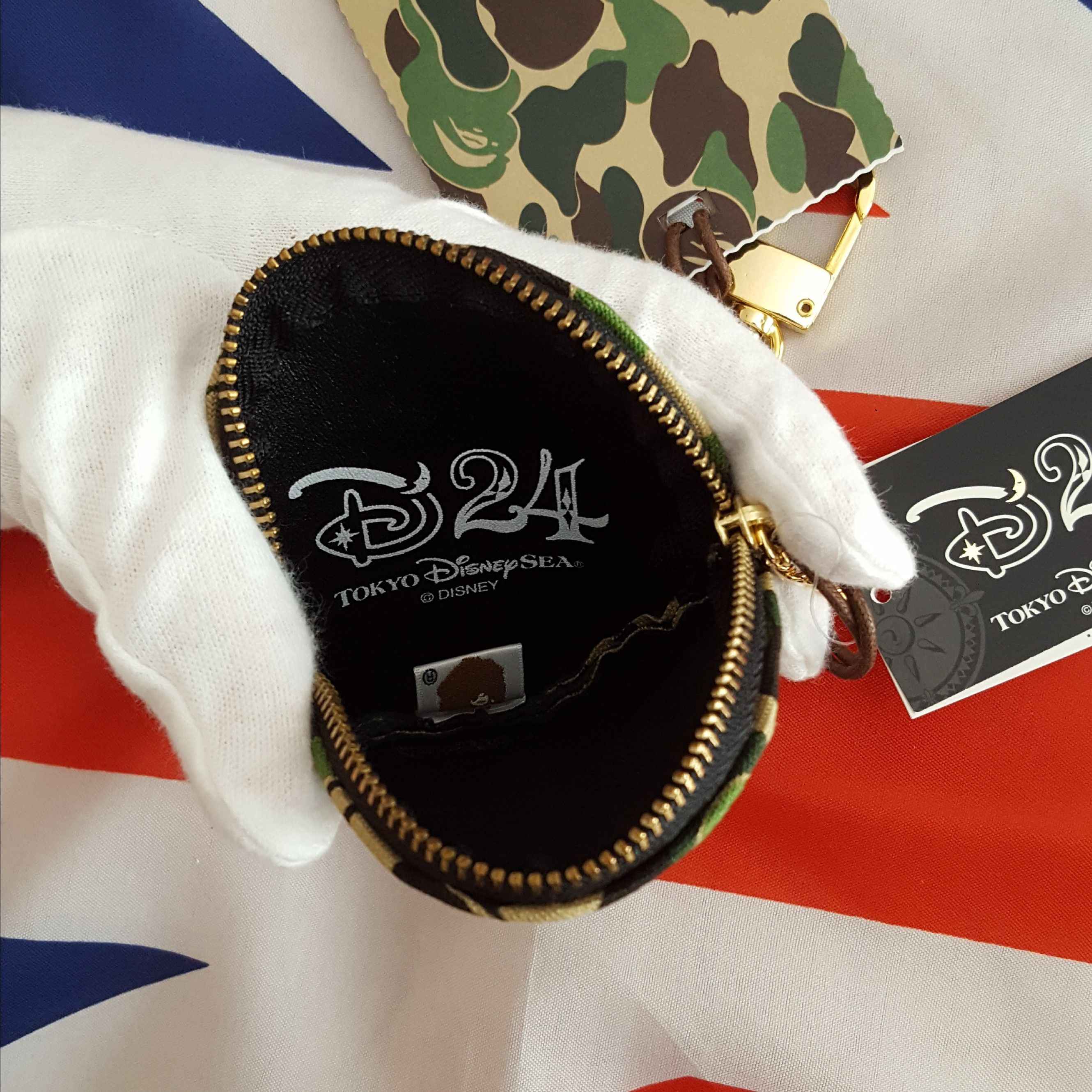 Bape Bape D24 Mickey Mouse Camo Canvas Coin Purse Size ONE SIZE - 2 Thumbnail