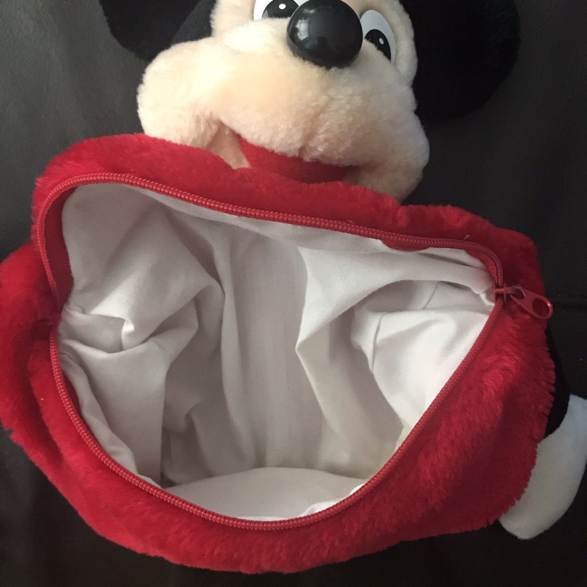 Disney × Mickey Mouse × Vintage 90’s Disneyland Disney World Mickey Mouse Plush Fanny Pack! Size ONE SIZE - 4 Thumbnail