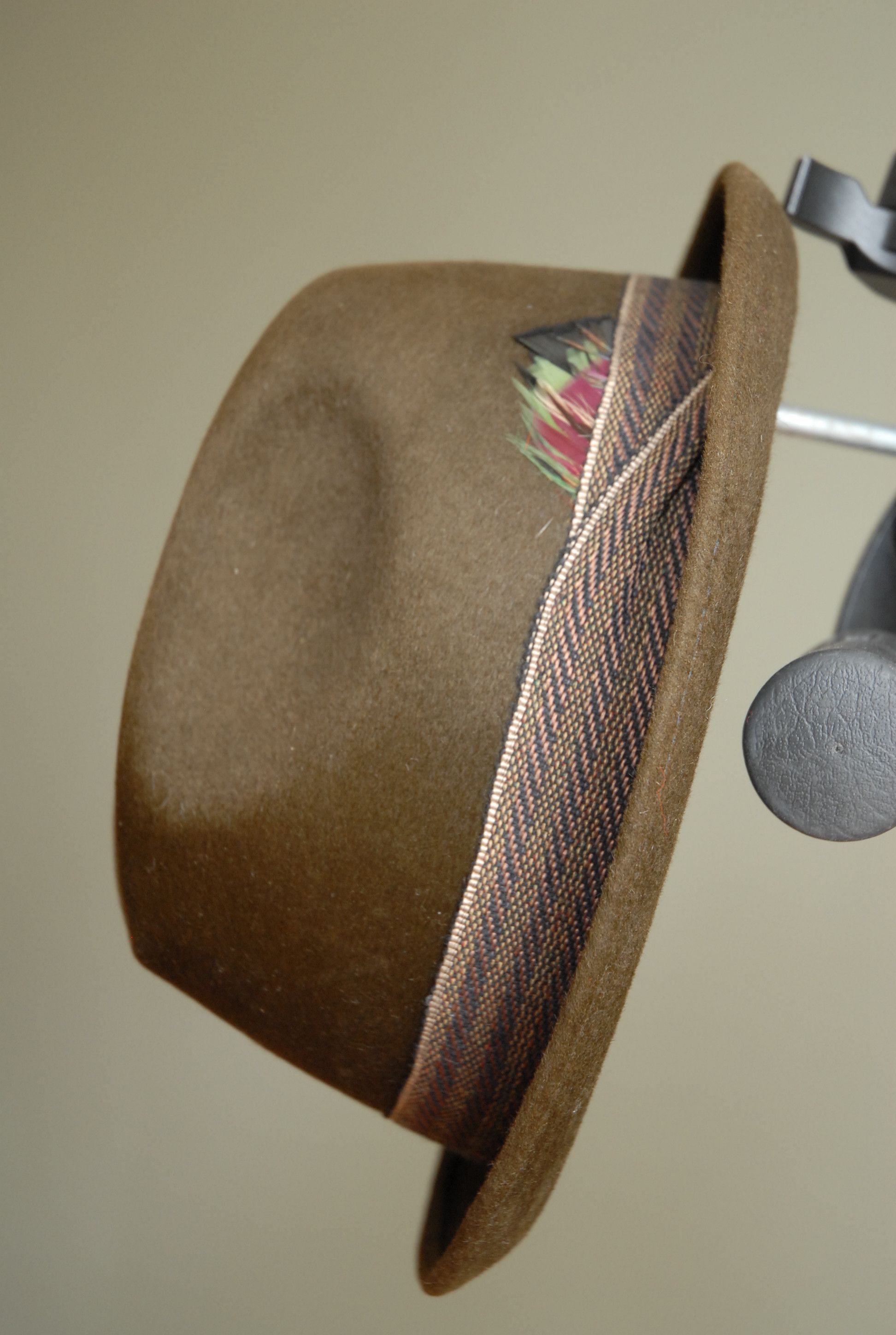 Stetson 1950s Royal Stetson hazel with bronze/copper cloth band Size ONE SIZE - 1 Thumbnail