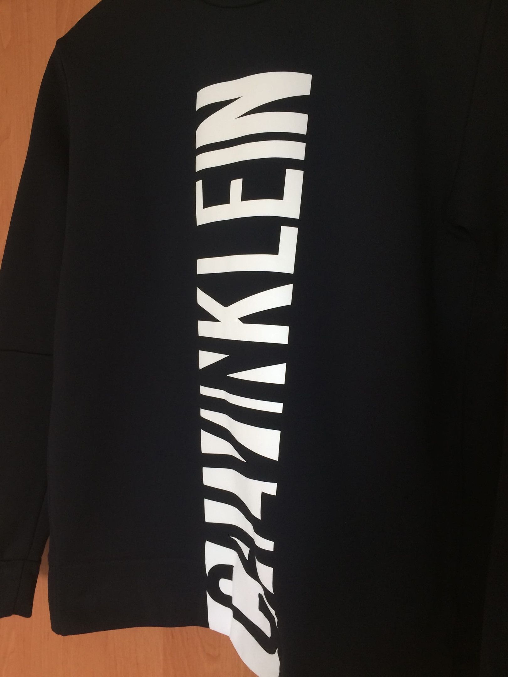 Calvin Klein Calvin Klein Reflective Logo Sweatshirt Size M / US 6-8 / IT 42-44 - 2 Thumbnail