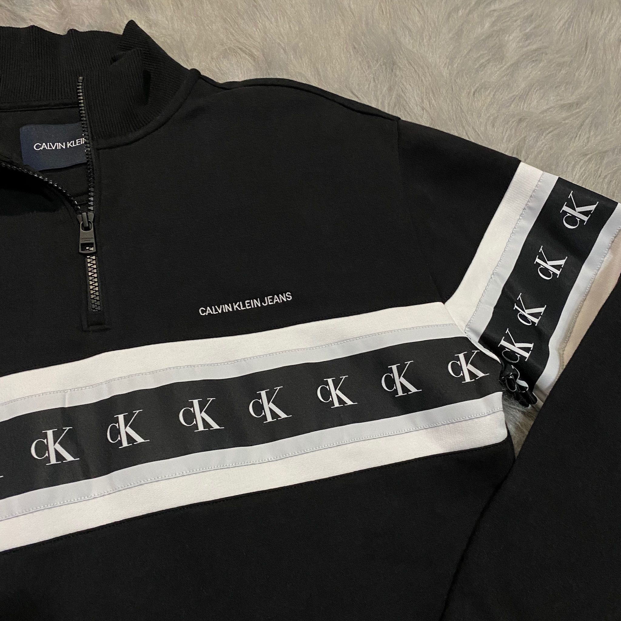 Calvin Klein BNWT REPEAT TAPE LOGO QUARTER ZIP SWEATER JACKET Size US S / EU 44-46 / 1 - 3 Thumbnail