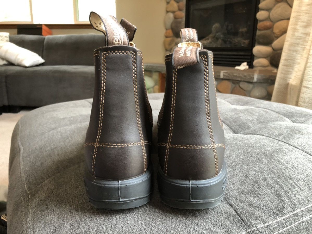 Blundstone Blundstone Chelsea Boot in Walnut Brown | Grailed