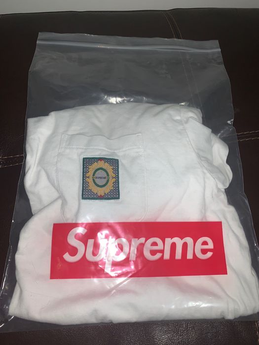 Supreme crest store label pocket tee