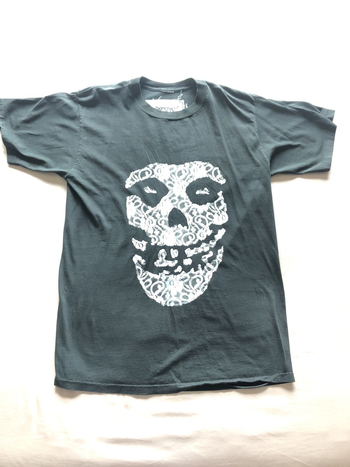Band Tees Misfits Logo in Lace T shirt Size US M / EU 48-50 / 2 - 1 Thumbnail