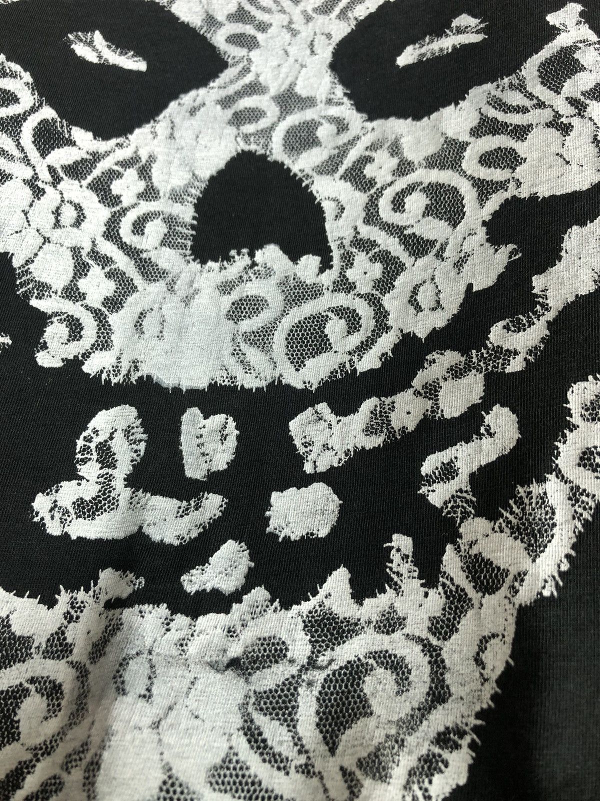 Band Tees Misfits Logo in Lace T shirt Size US M / EU 48-50 / 2 - 3 Thumbnail