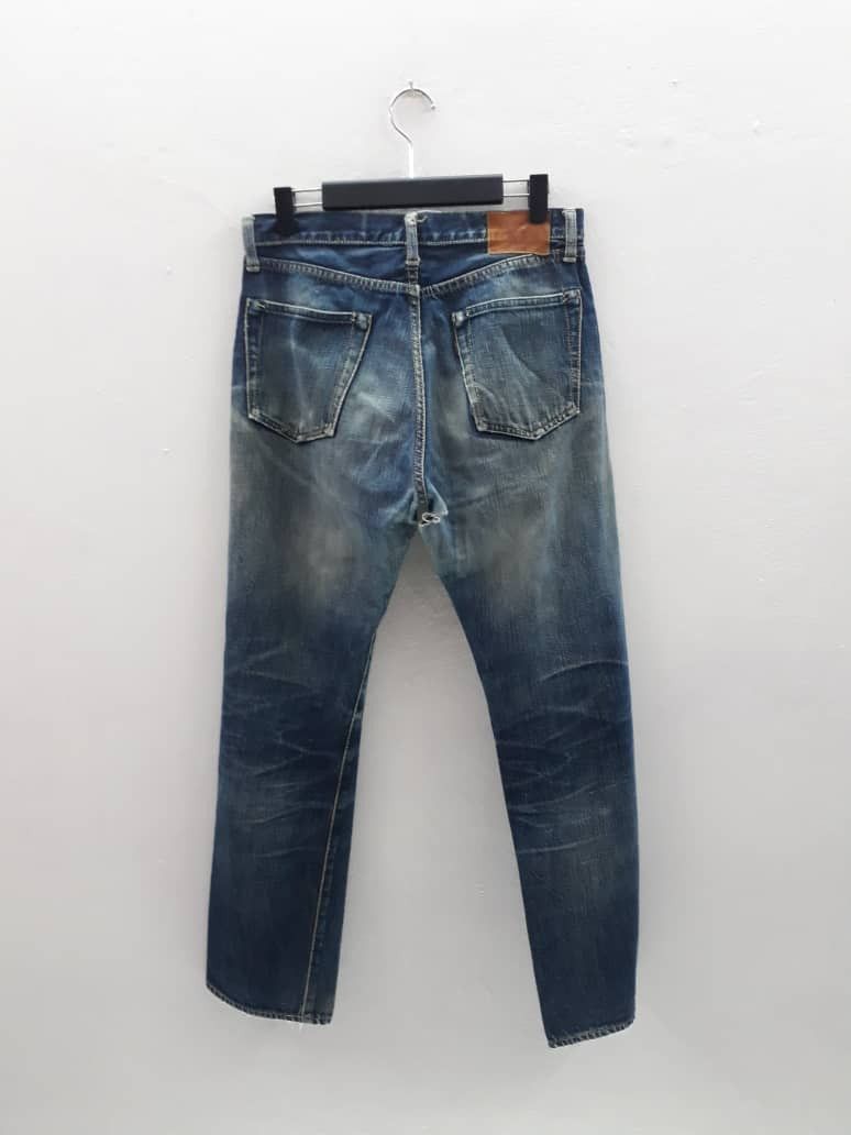 Japanese Brand Tabloid News Jeans Selvedge Denim Distressed Size US 30 / EU 46 - 2 Thumbnail