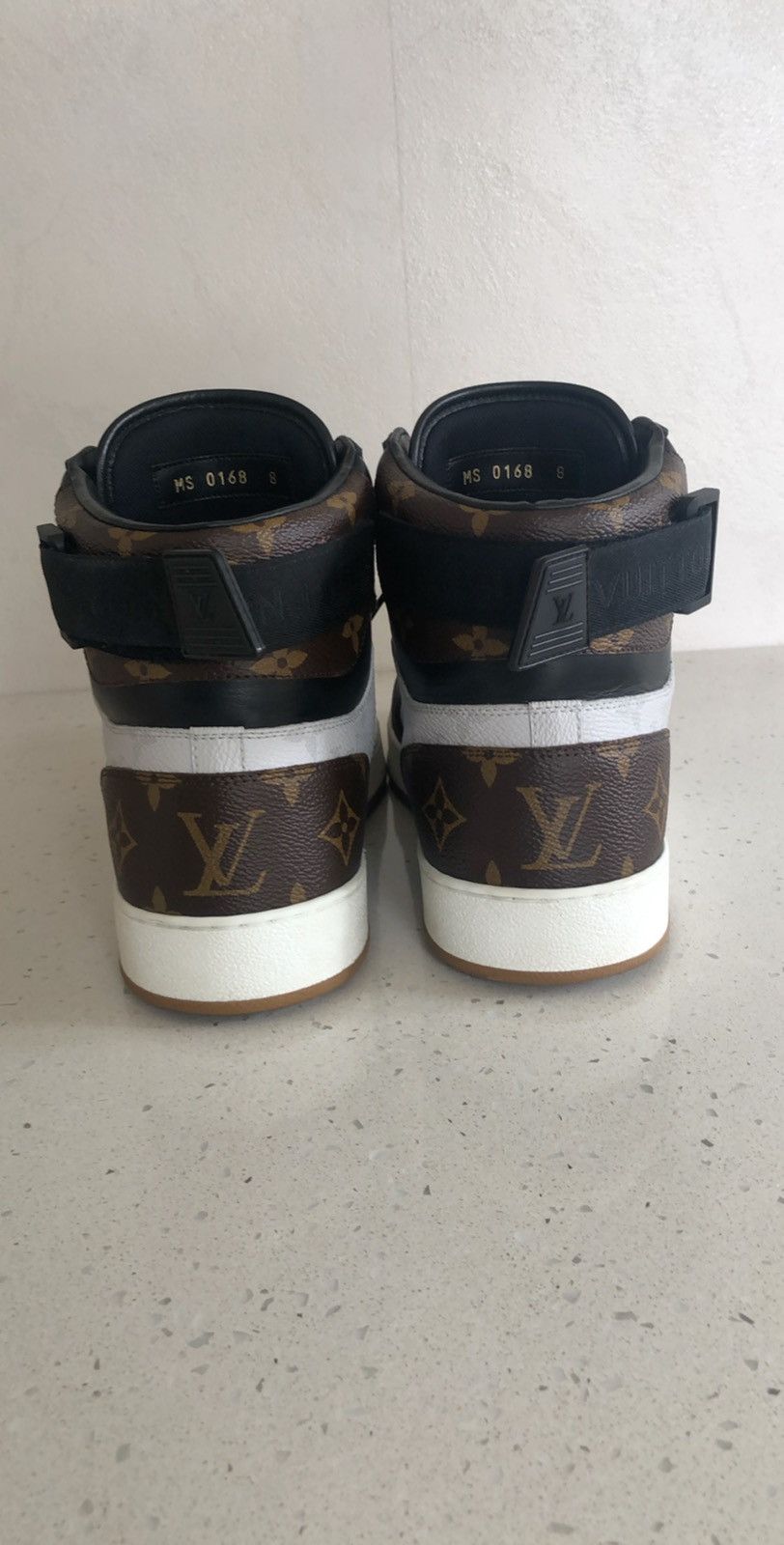 Louis Vuitton Louis Vuitton sneakers Size US 9.5 / EU 42-43 - 6 Thumbnail