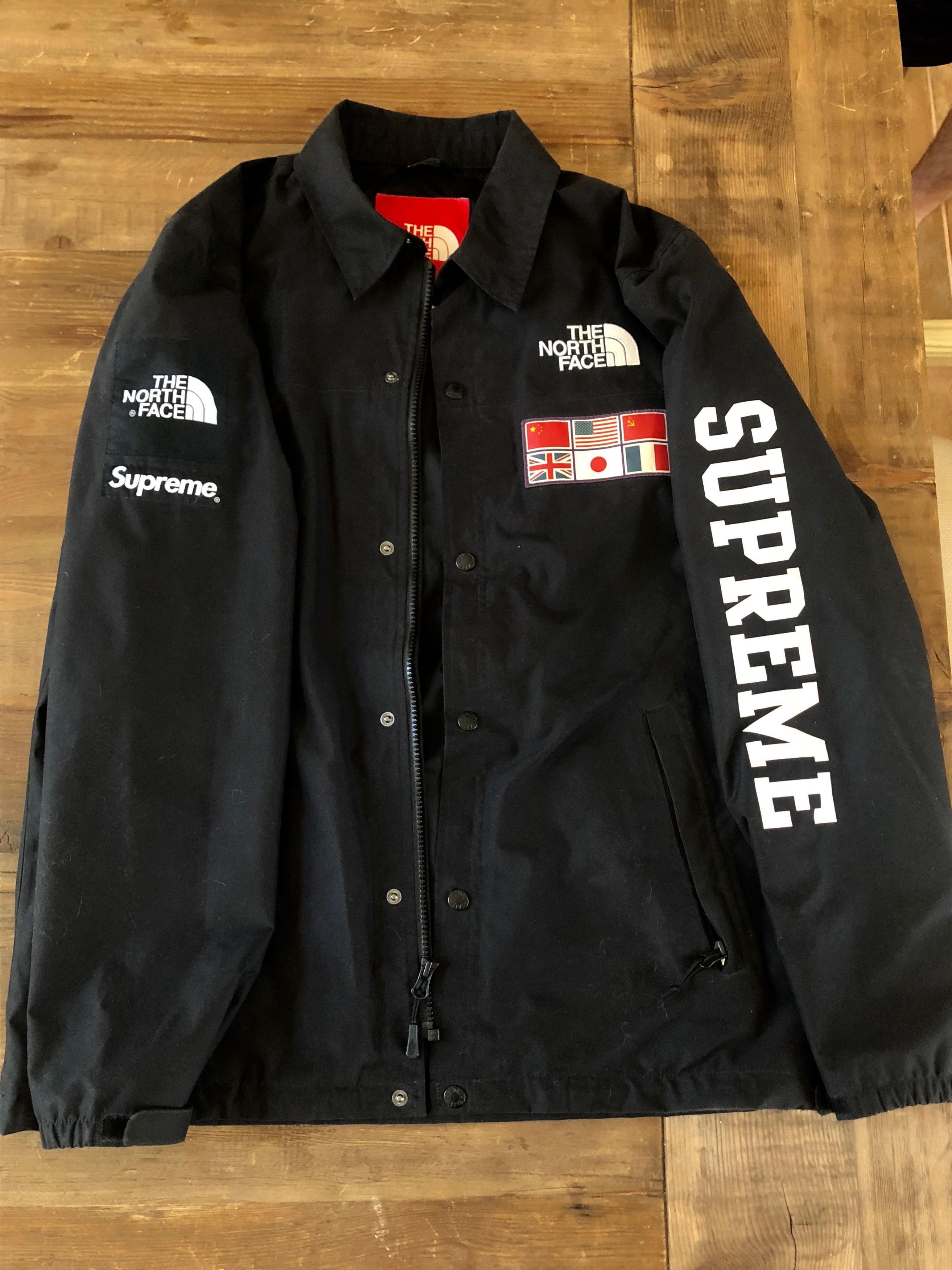 Supreme north hotsell face flag jacket