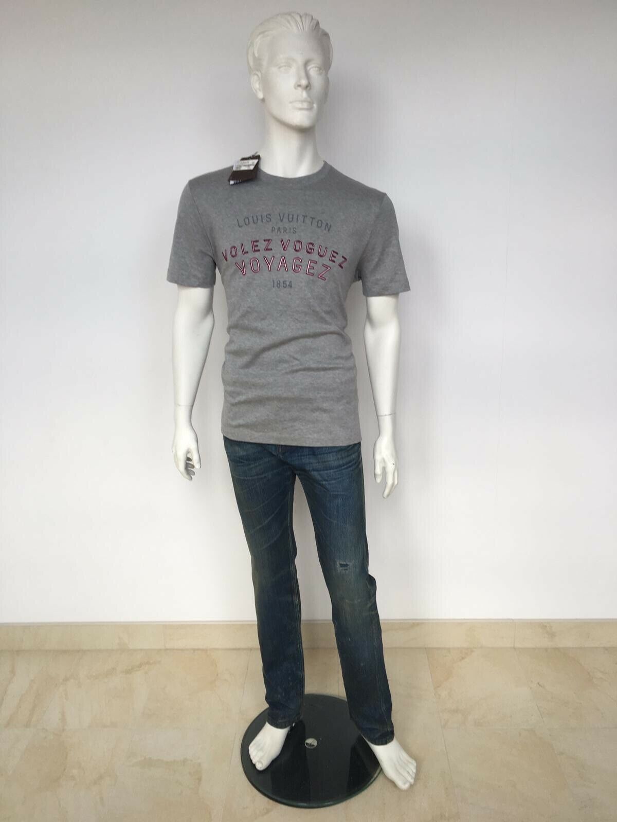 Louis Vuitton Authentic Louis Vuitton Volez Voguez Voyagez T-Shirt Size US L / EU 52-54 / 3 - 7 Thumbnail