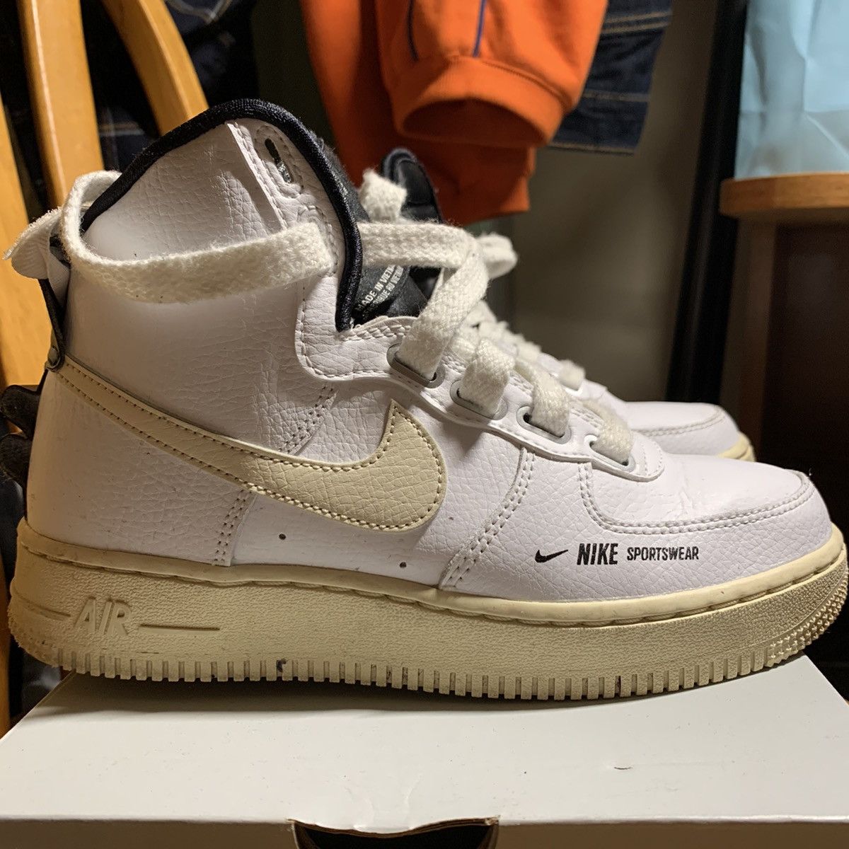 Nike Air Force 1 Utility size 5.5 Size US 5.5 / EU 38 - 1 Thumbnail