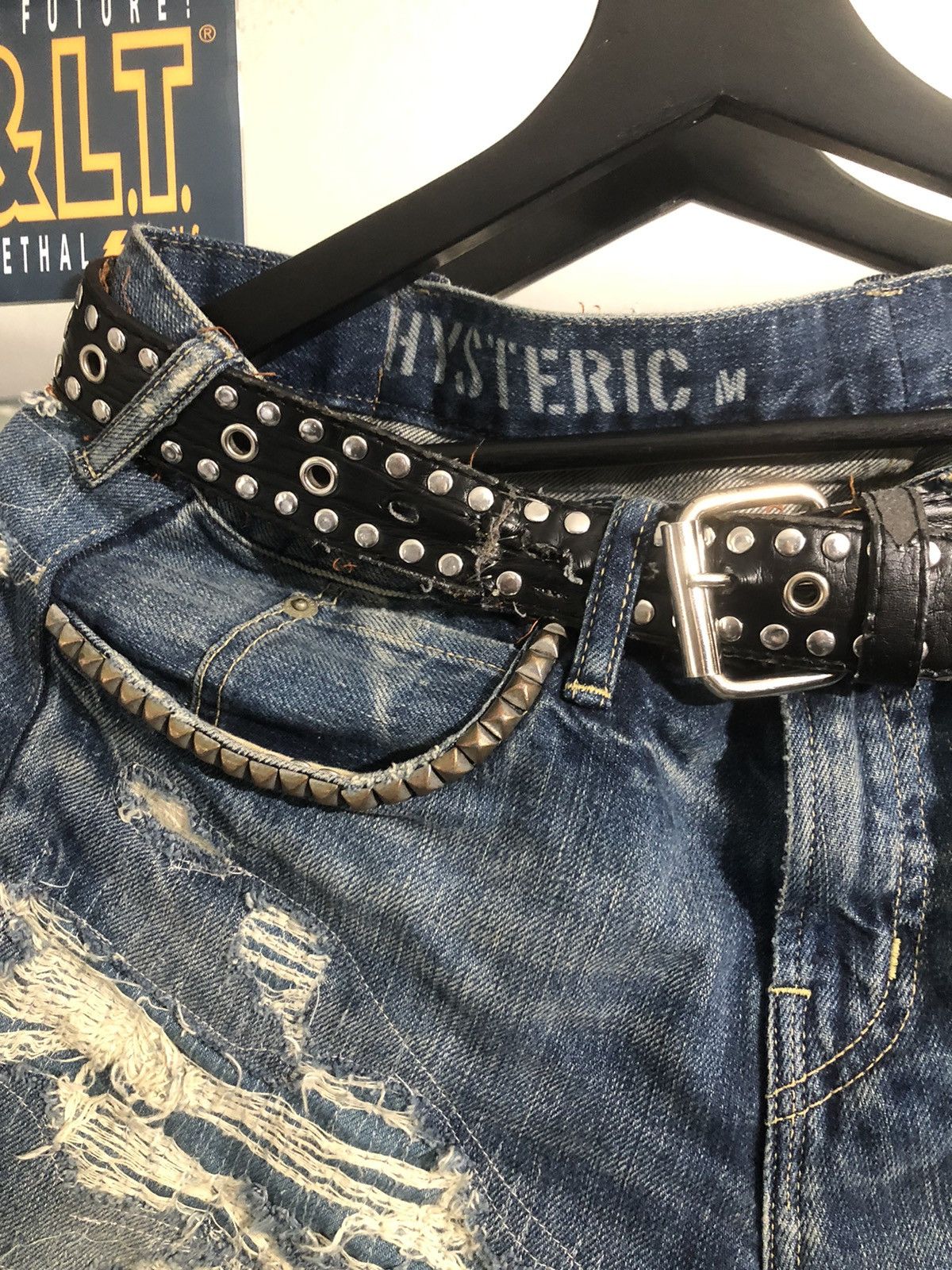 Hysteric Glamour Oversized Repaired Hysteric Denim Shorts Size US 32 / EU 48 - 2 Thumbnail
