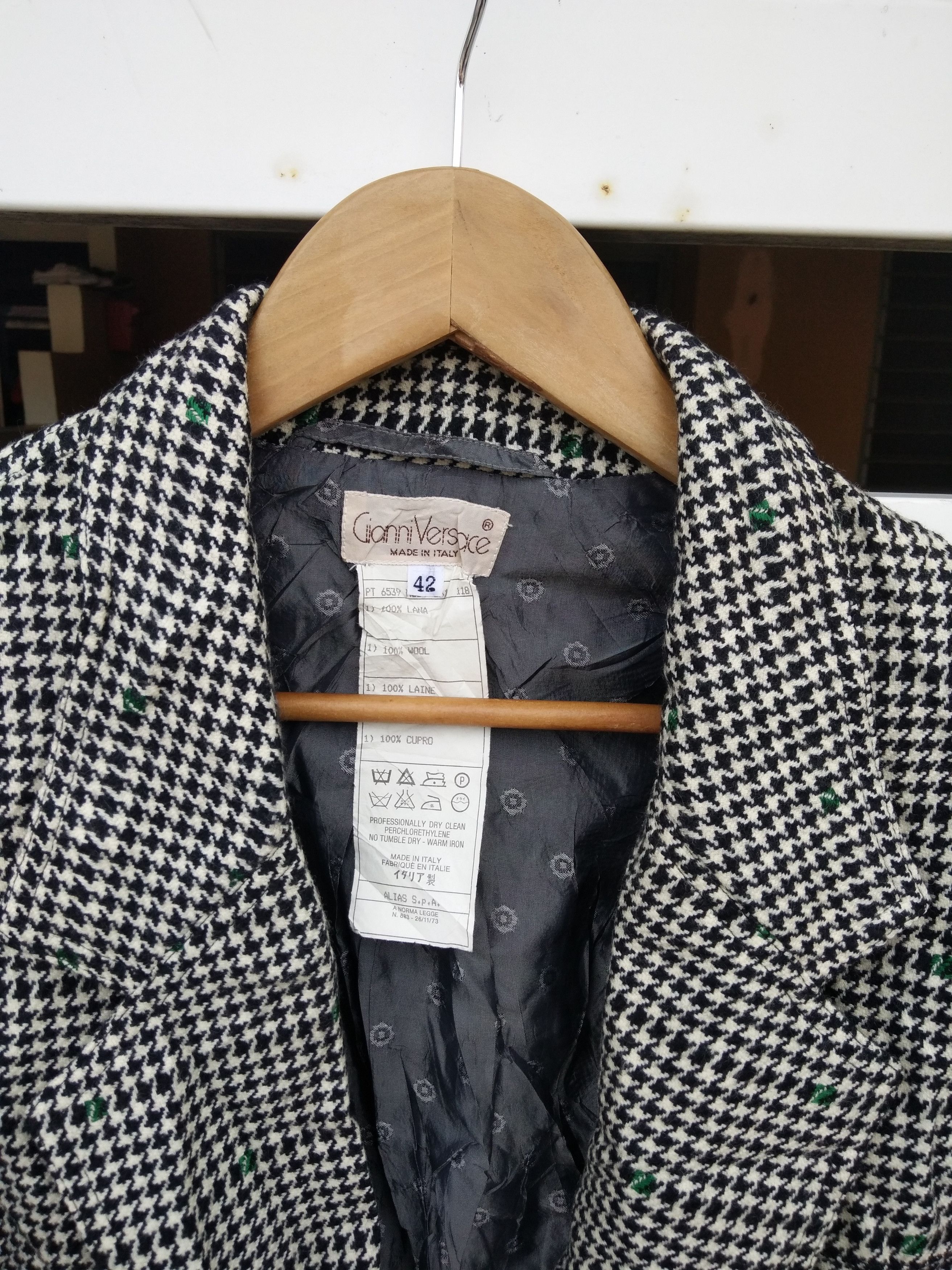 Versace Luxury Gianni Versace Wool Coat Made in Italy Size US S / EU 44-46 / 1 - 9 Thumbnail