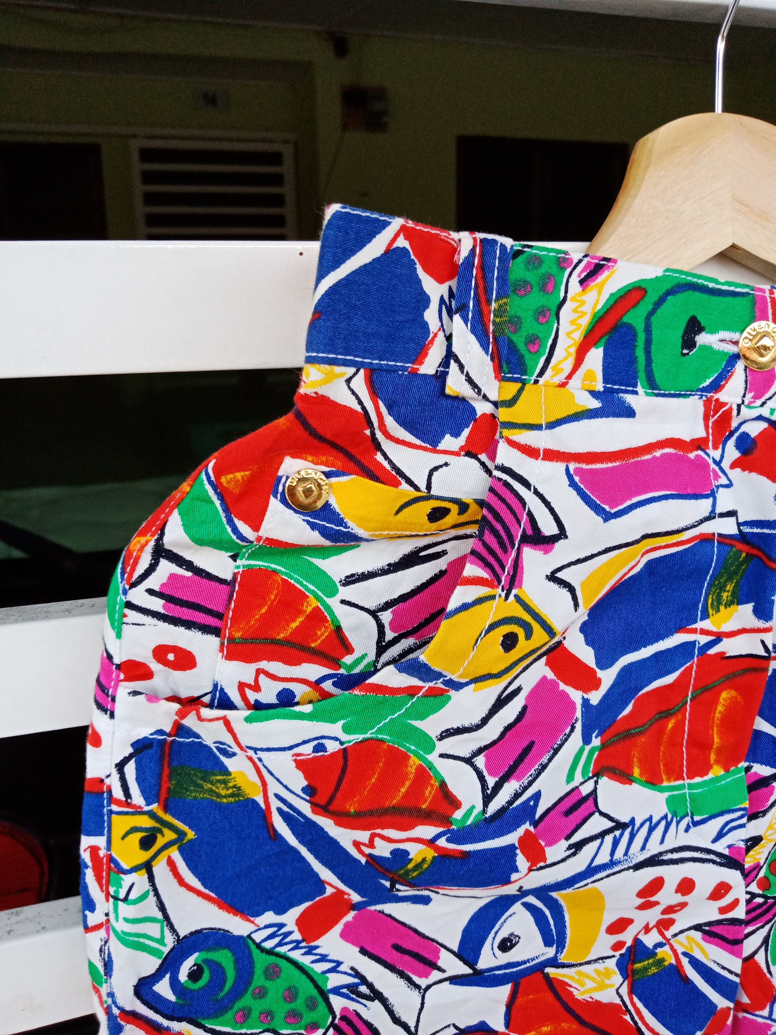 Givenchy Givenchy Boutique Avant Garde Fish Abstract Paints Size 25 Size 26" / US 2 / IT 38 - 8 Thumbnail