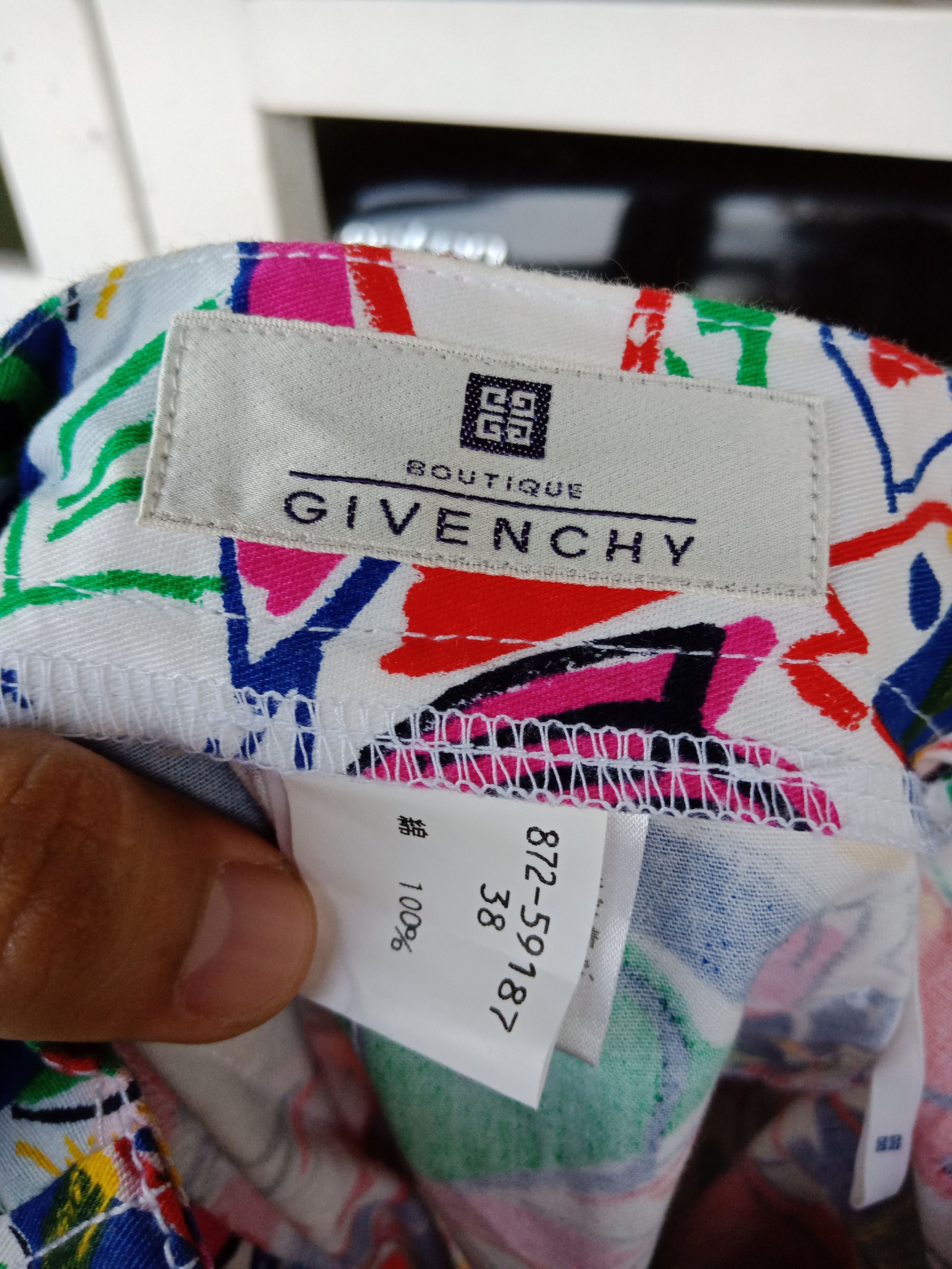Givenchy Givenchy Boutique Avant Garde Fish Abstract Paints Size 25 Size 26" / US 2 / IT 38 - 11 Thumbnail
