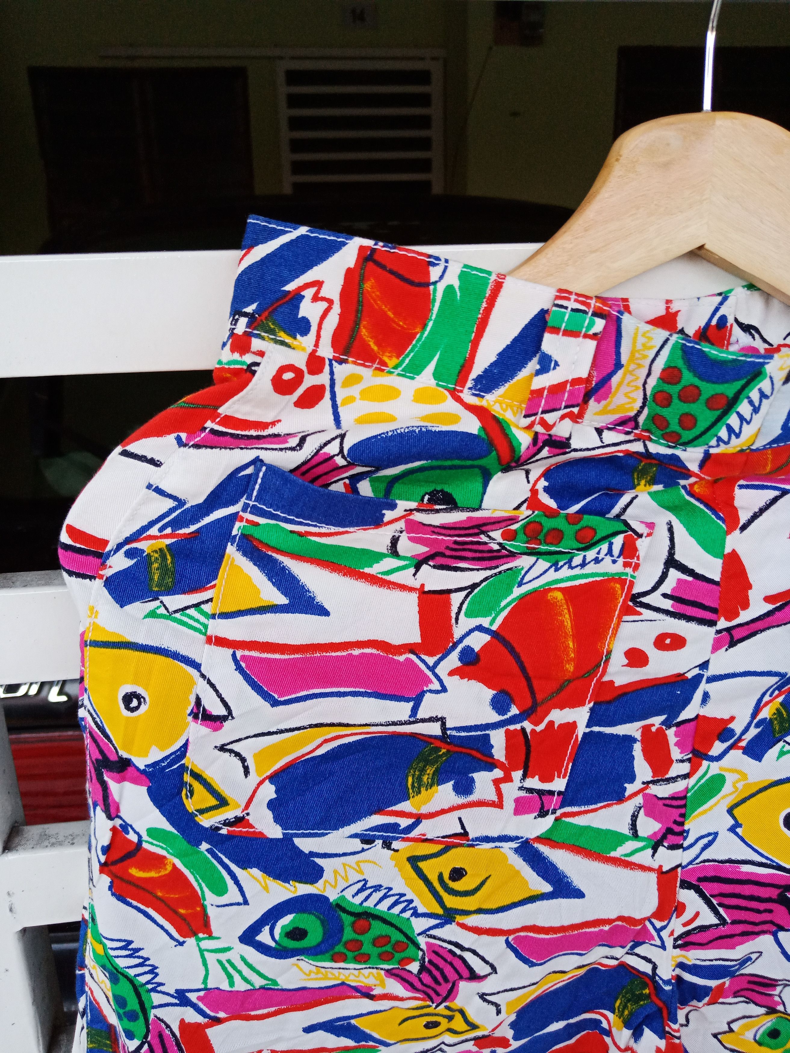 Givenchy Givenchy Boutique Avant Garde Fish Abstract Paints Size 25 Size 26" / US 2 / IT 38 - 6 Thumbnail