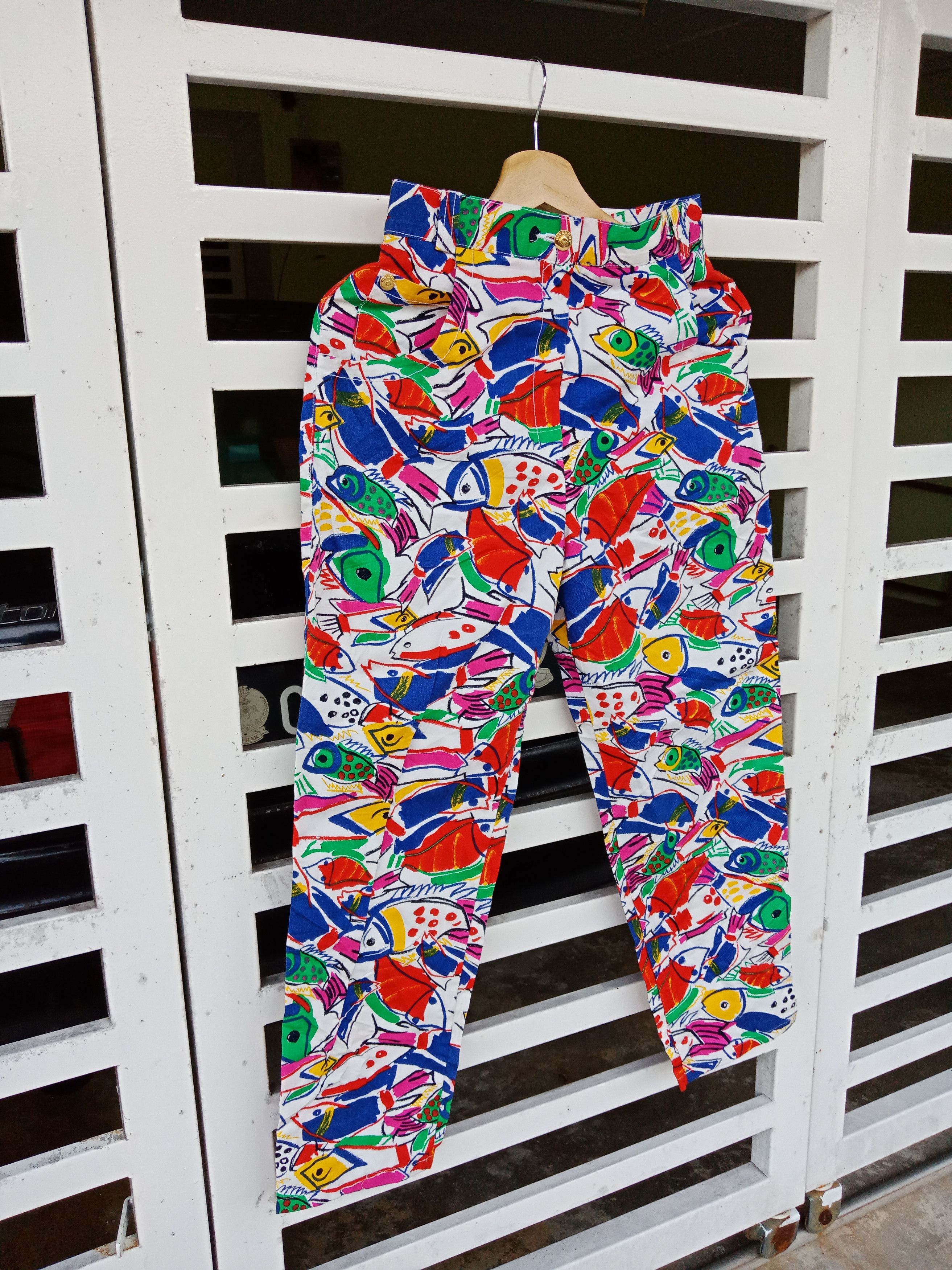 Givenchy Givenchy Boutique Avant Garde Fish Abstract Paints Size 25 Size 26" / US 2 / IT 38 - 4 Thumbnail
