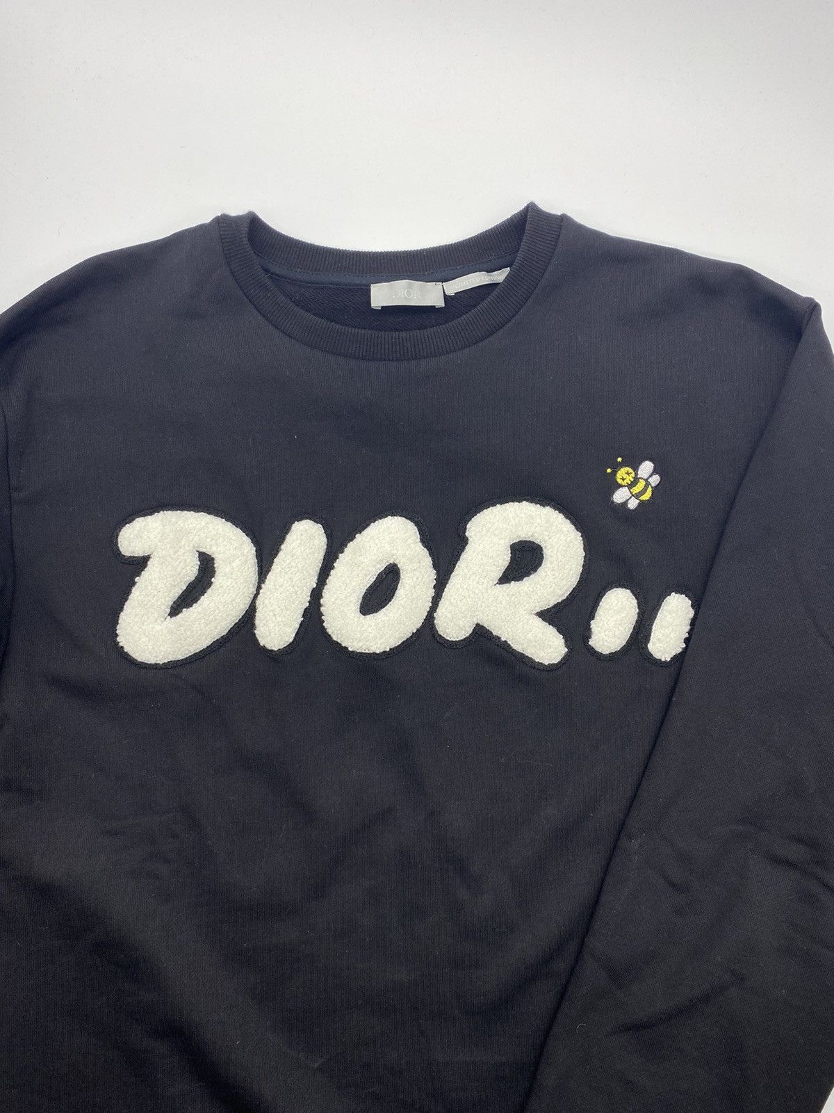 Kaws x dior crewneck sweatshirt black discount