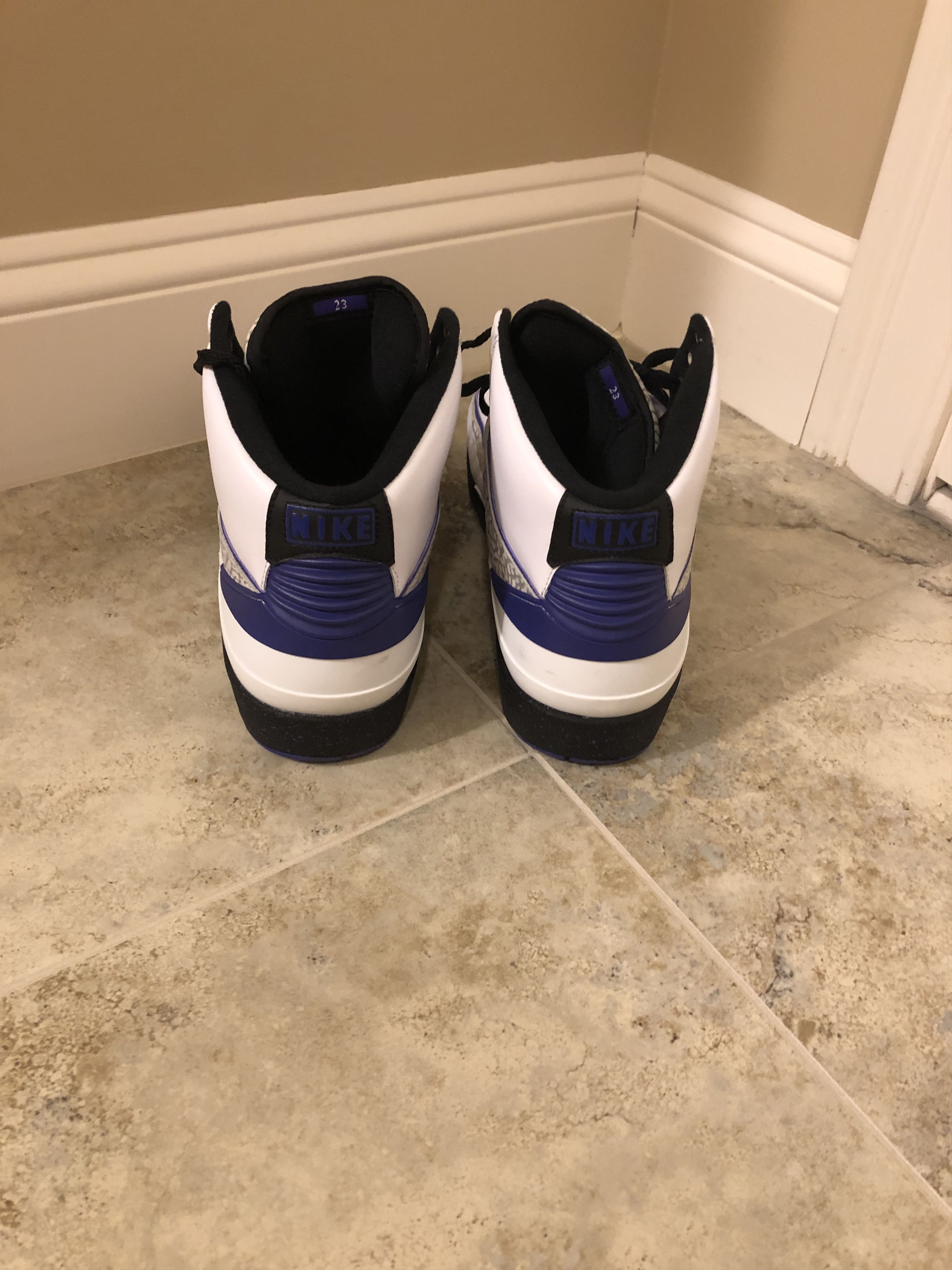 Jordan Brand Air Jordan 2 Retro Concord Size US 13 / EU 46 - 2 Thumbnail