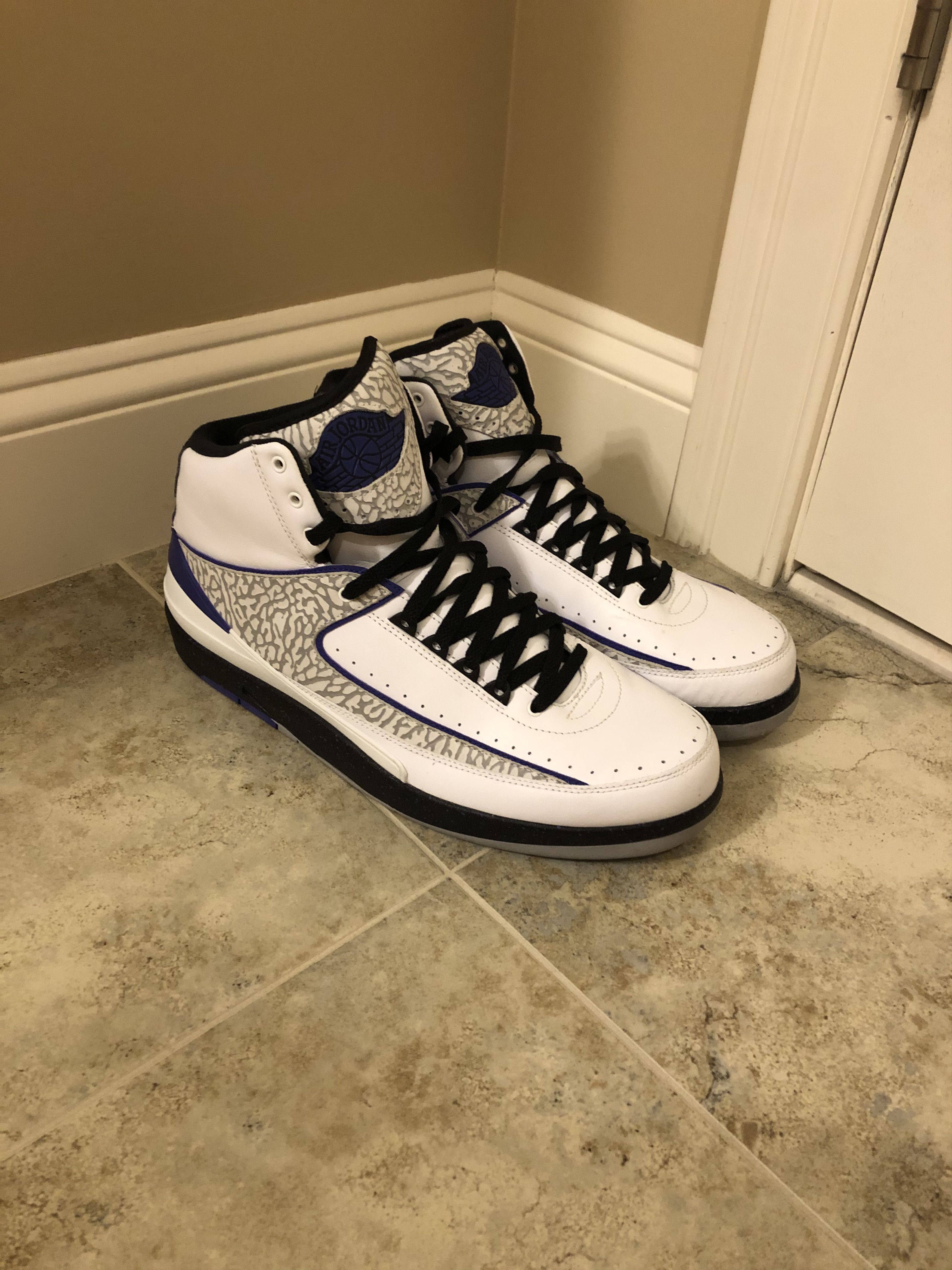 Jordan Brand Air Jordan 2 Retro Concord Size US 13 / EU 46 - 1 Thumbnail