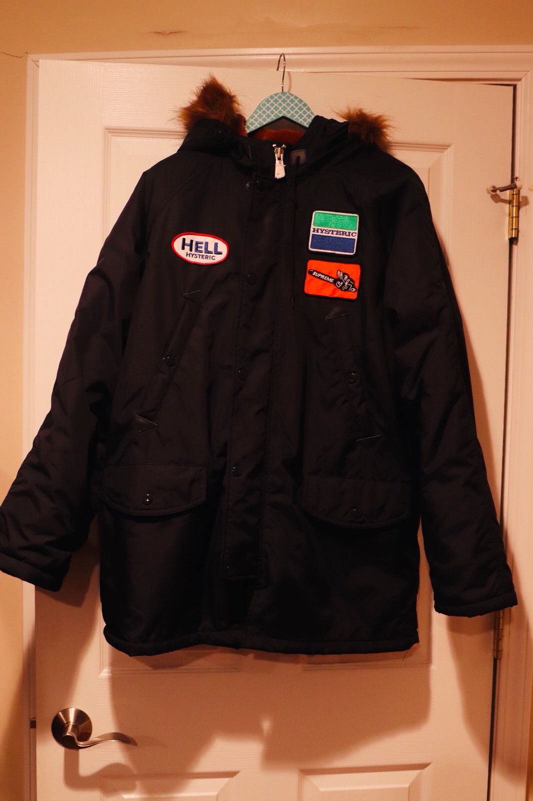 本日限定価格　supreme ヒステリックグラマー　N-3B parka Supreme HYSTERIC GLAMOUR N-3B Parka (FW17) - $448