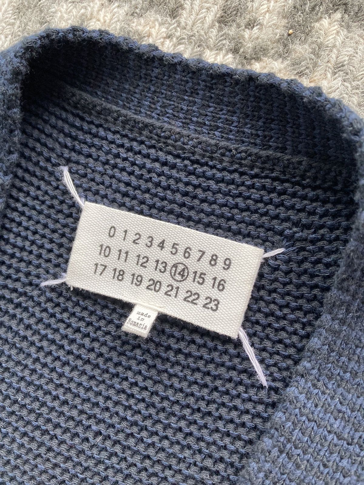 Maison Margiela Navy Knitted Cardigan Size US M / EU 48-50 / 2 - 3 Thumbnail