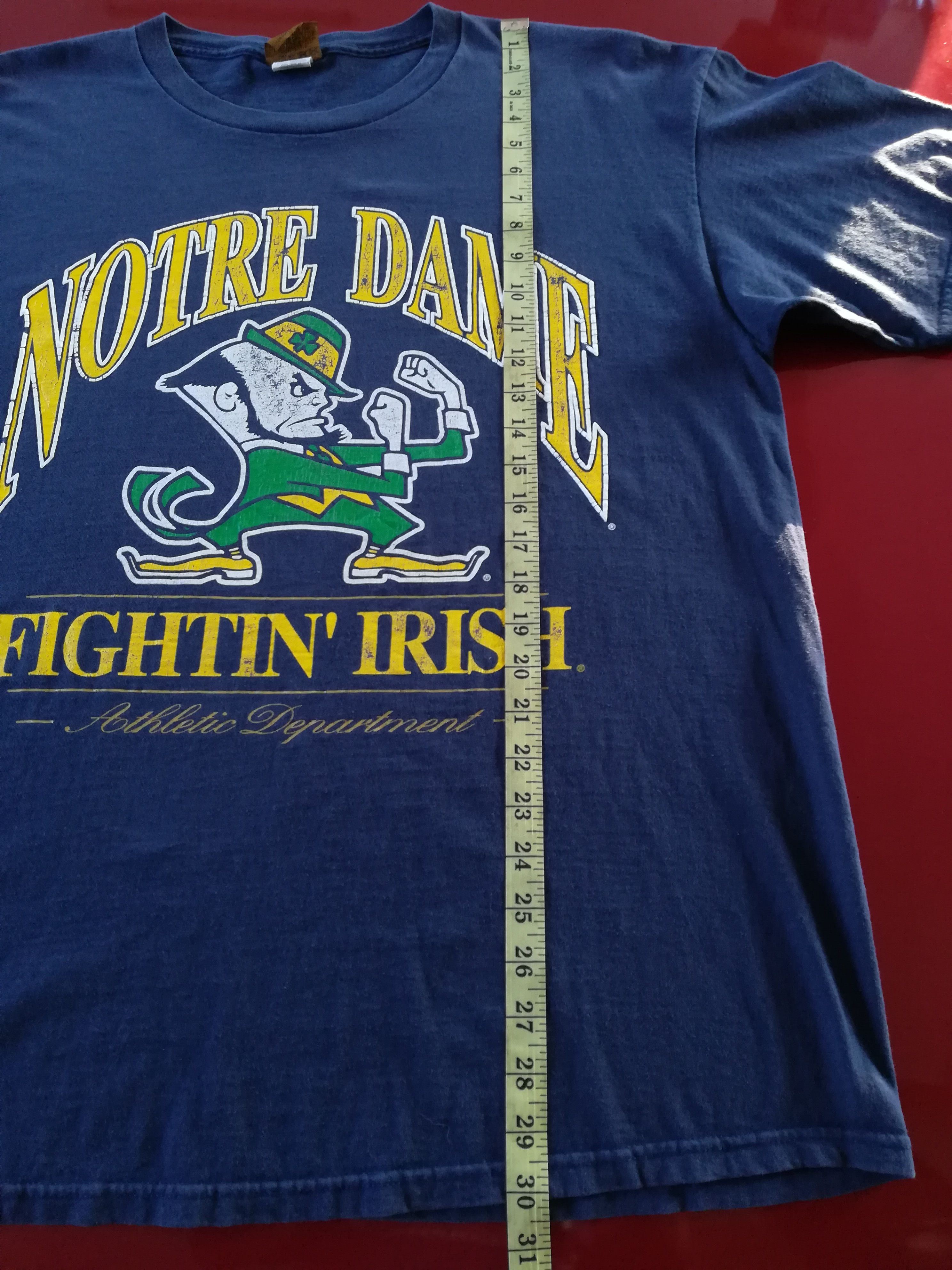 NCAA Vintage Notre Dame Fightin Irish Tee Size US XL / EU 56 / 4 - 5 Thumbnail