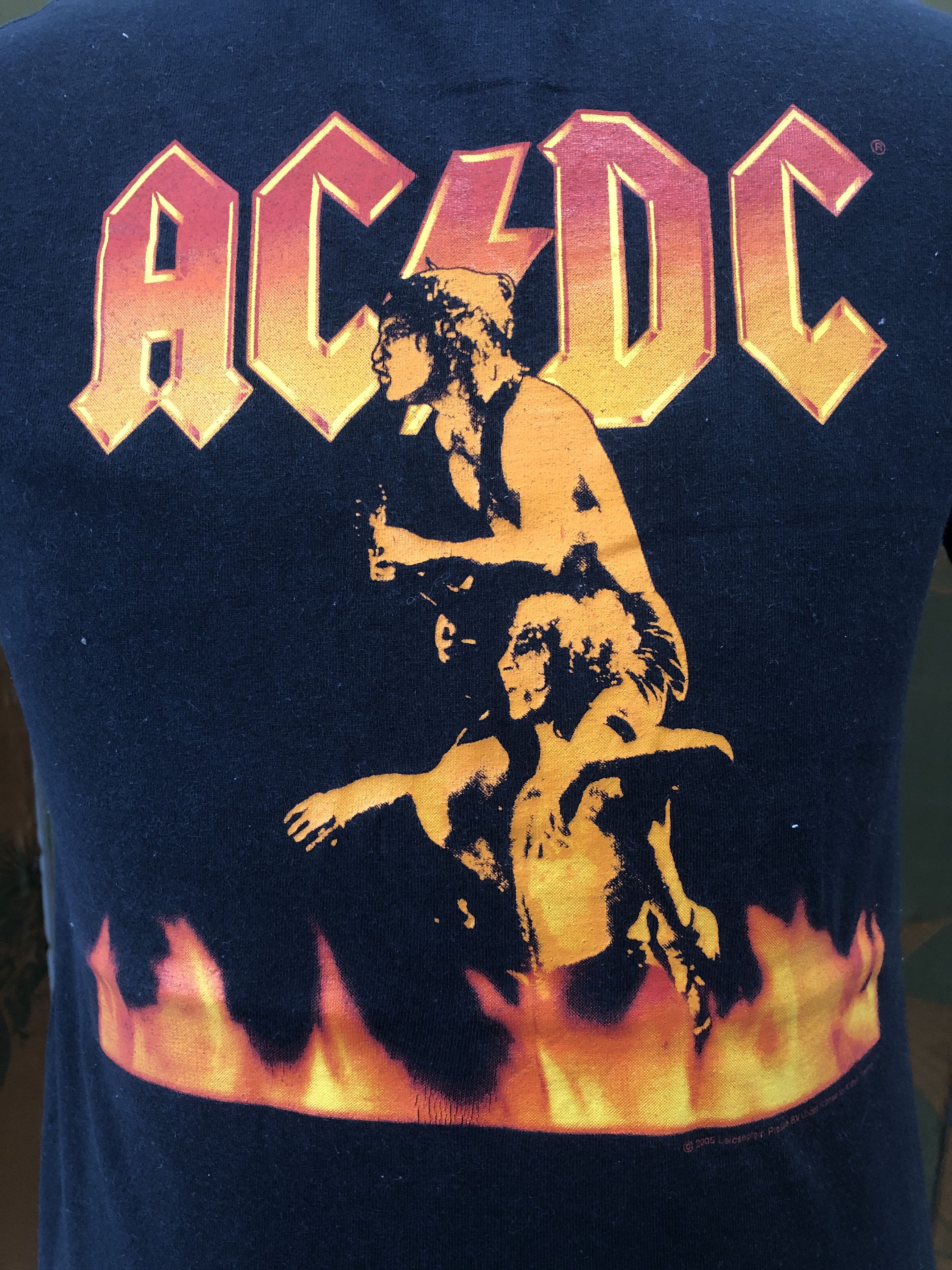 Band Tees Vintage ACDC 2005 Australia Rock Band Tshirt Size US M / EU 48-50 / 2 - 2 Thumbnail