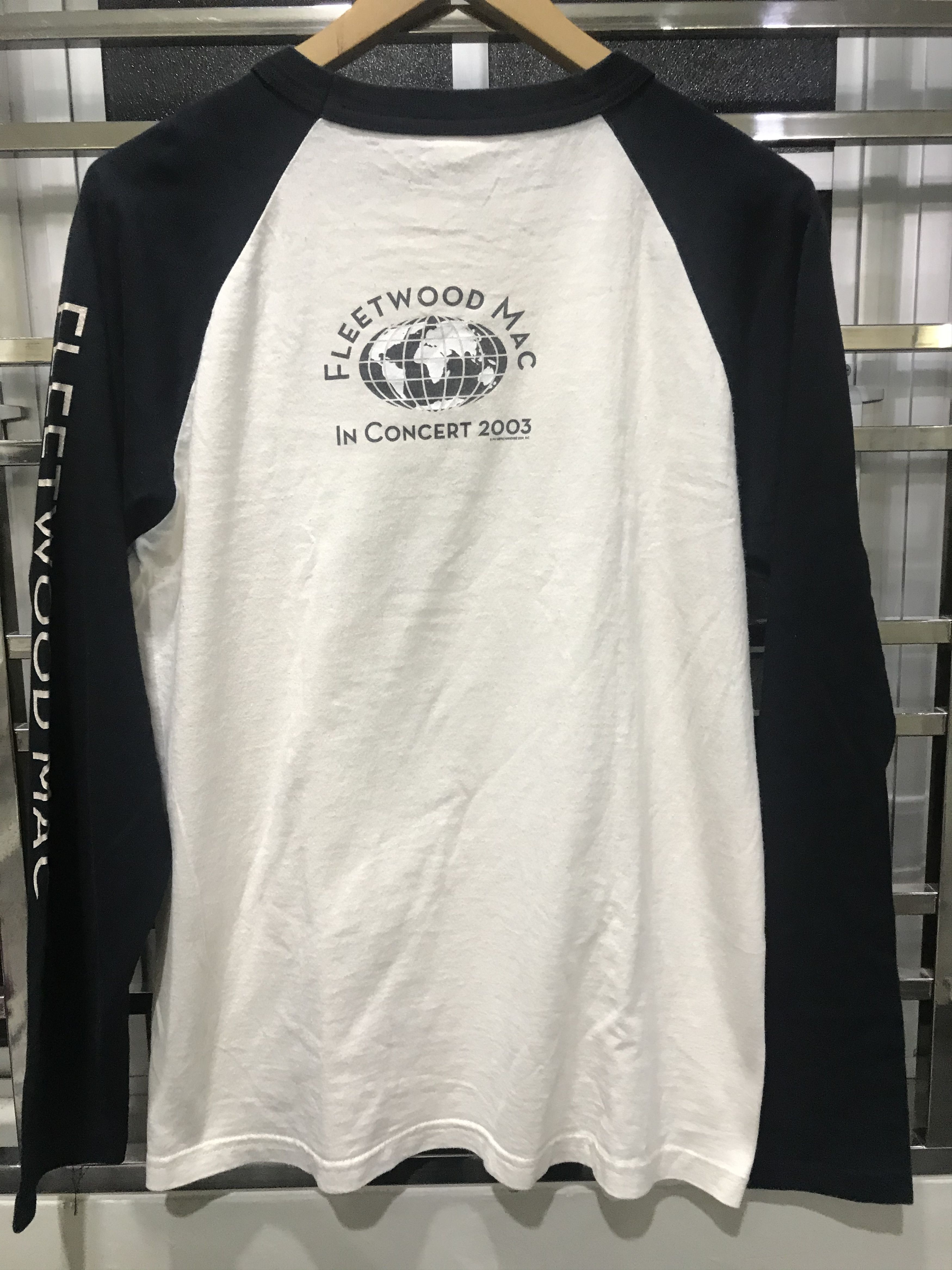 Vintage VTG FLEETWOOD MAC SAY YOU WILL TOUR 2003 3 QUQRTER TSHIRT Size US M / EU 48-50 / 2 - 2 Thumbnail