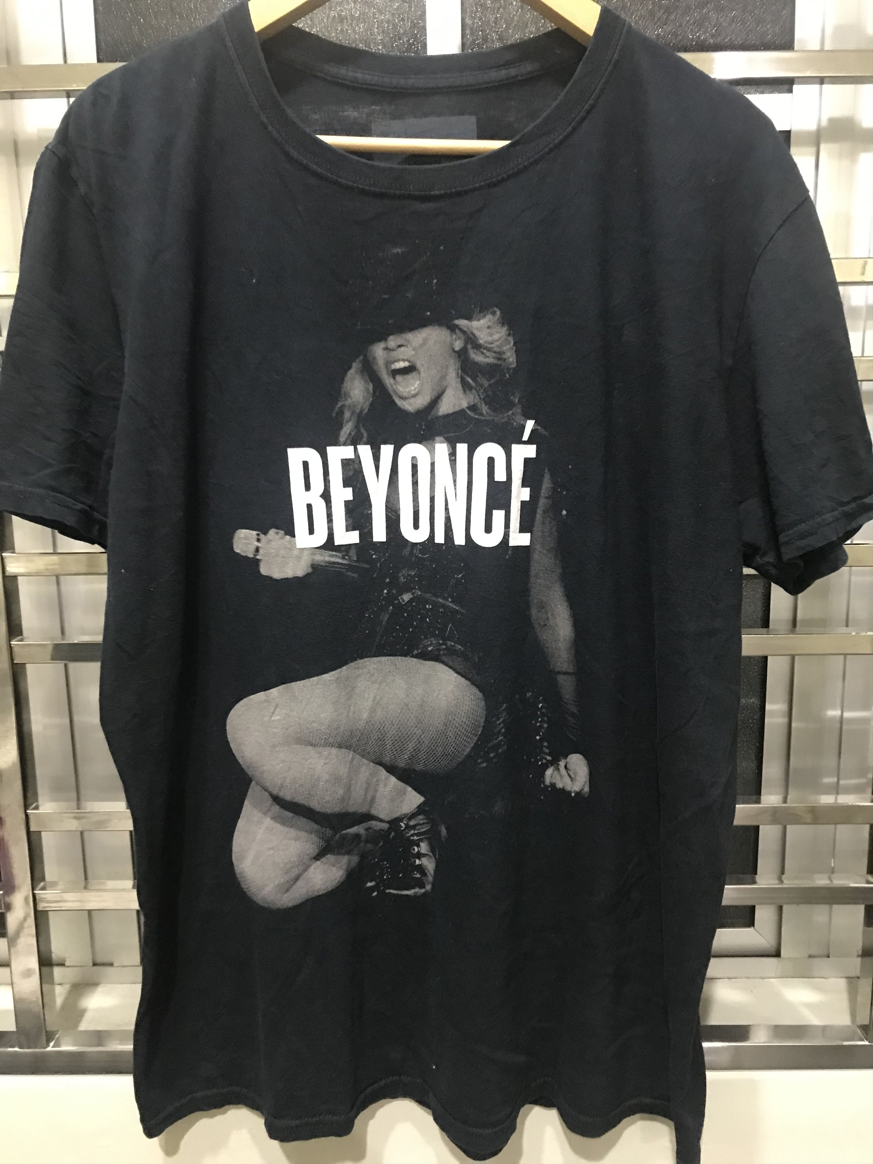 BEYONCE ON THE RUN TOUR TSHIRT