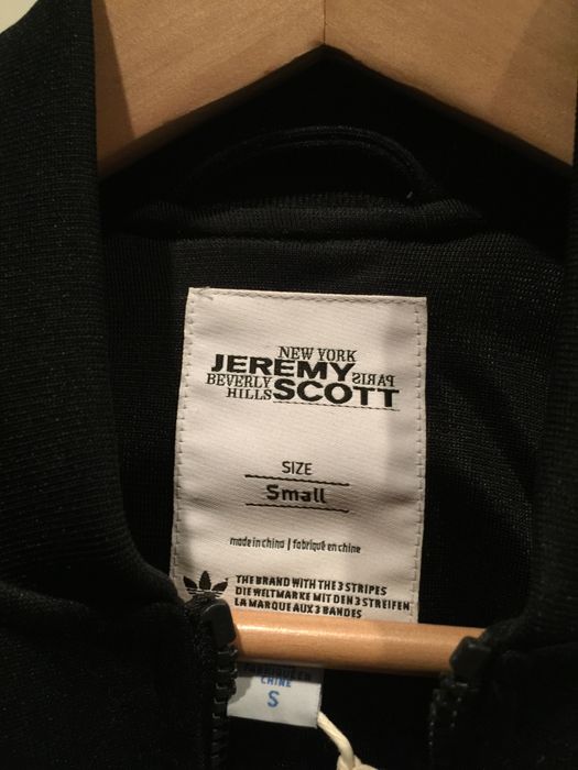 Adidas originals obyo x jeremy scott x hot sale kenny scharf varsity jacket