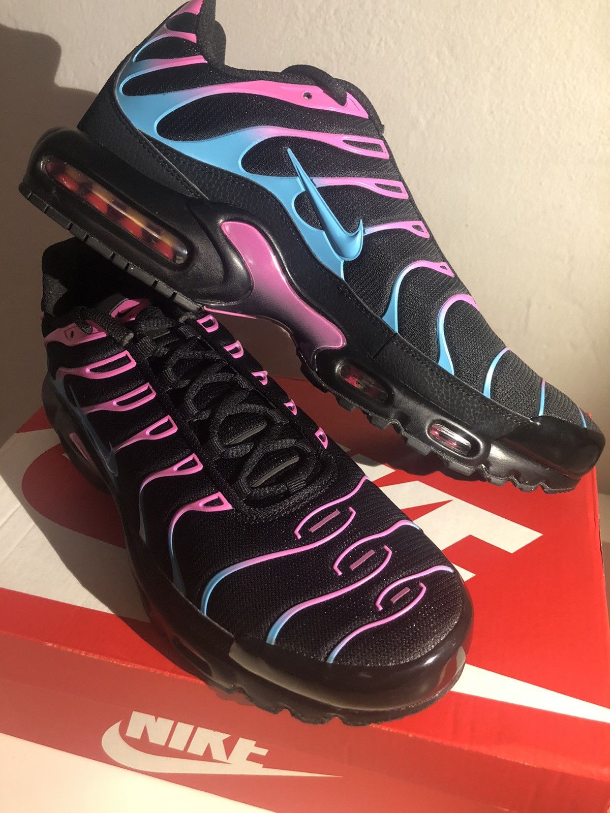vapormax plus miami vice