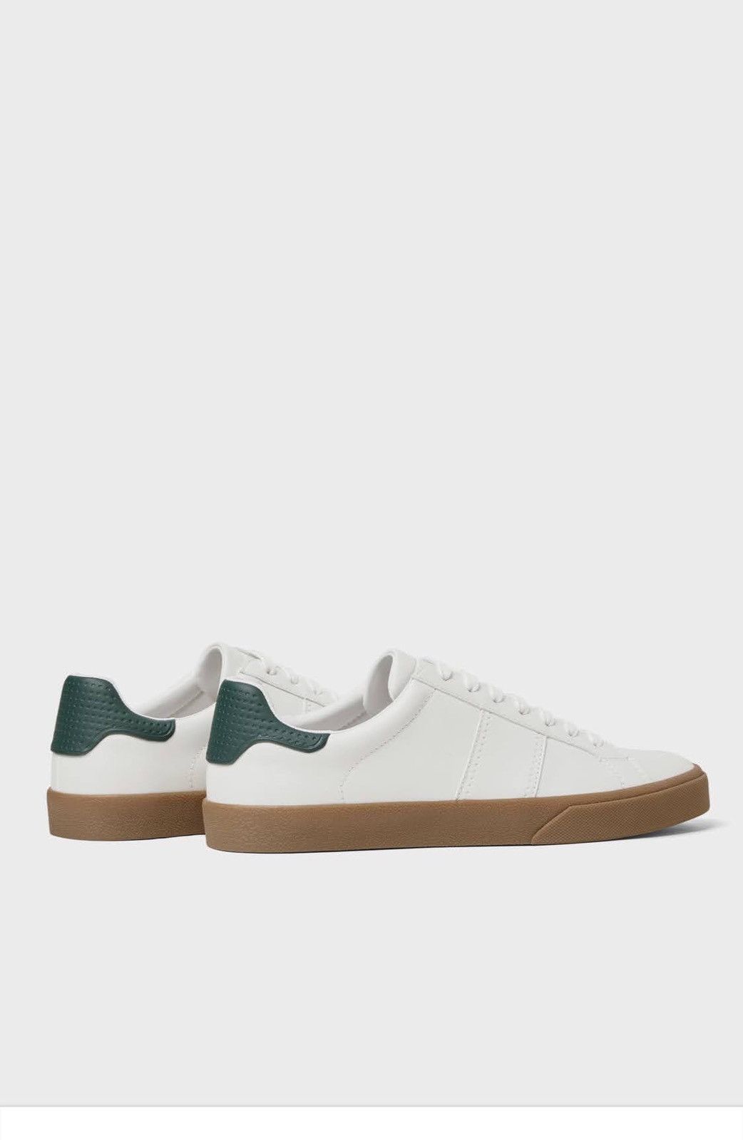 CASUAL STYLE WHITE SNEAKERS WITH CONTRAS