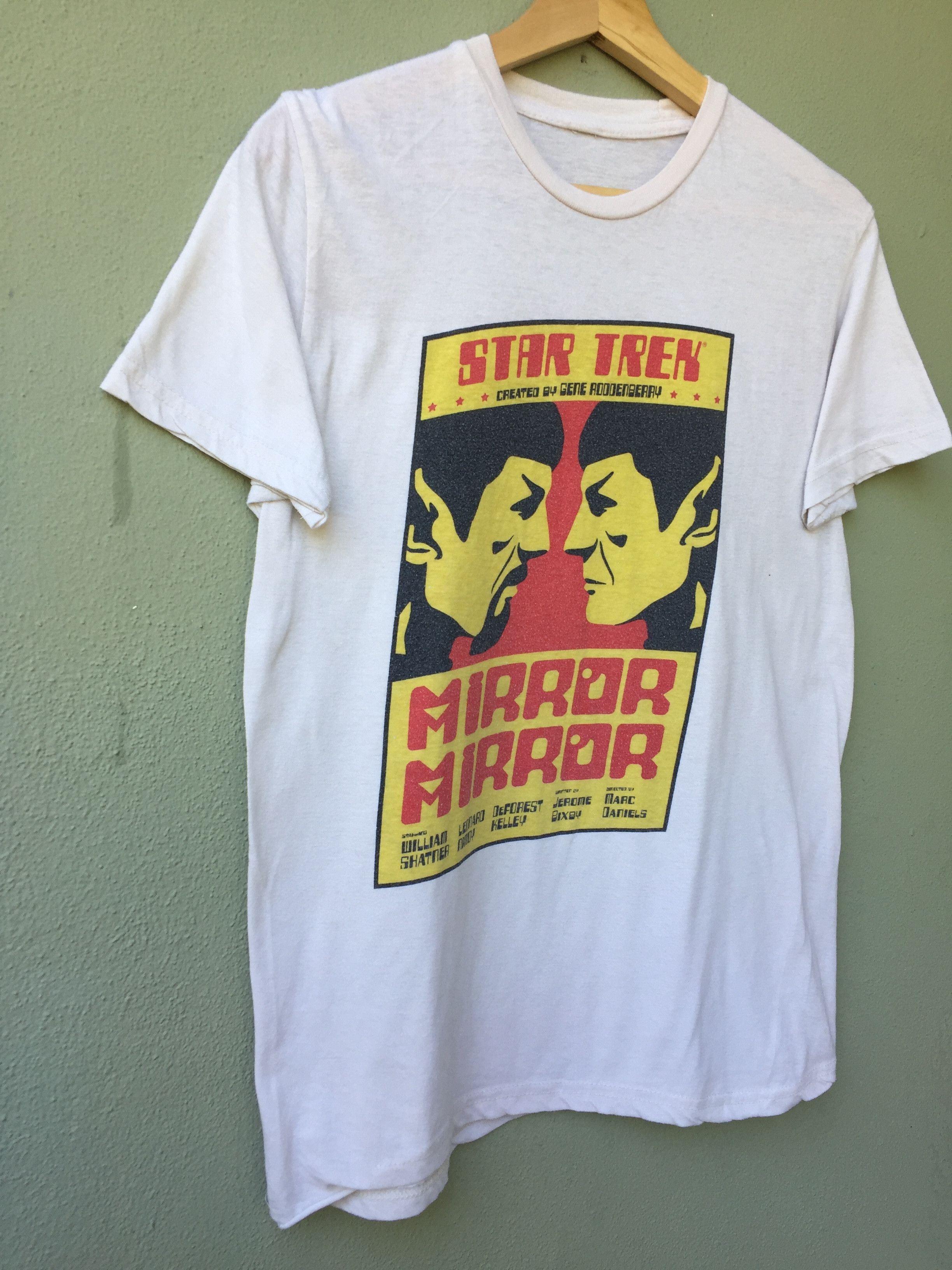 Vintage Vintage Star Trek Mirror Mirror Tshirt Size US S / EU 44-46 / 1 - 2 Thumbnail